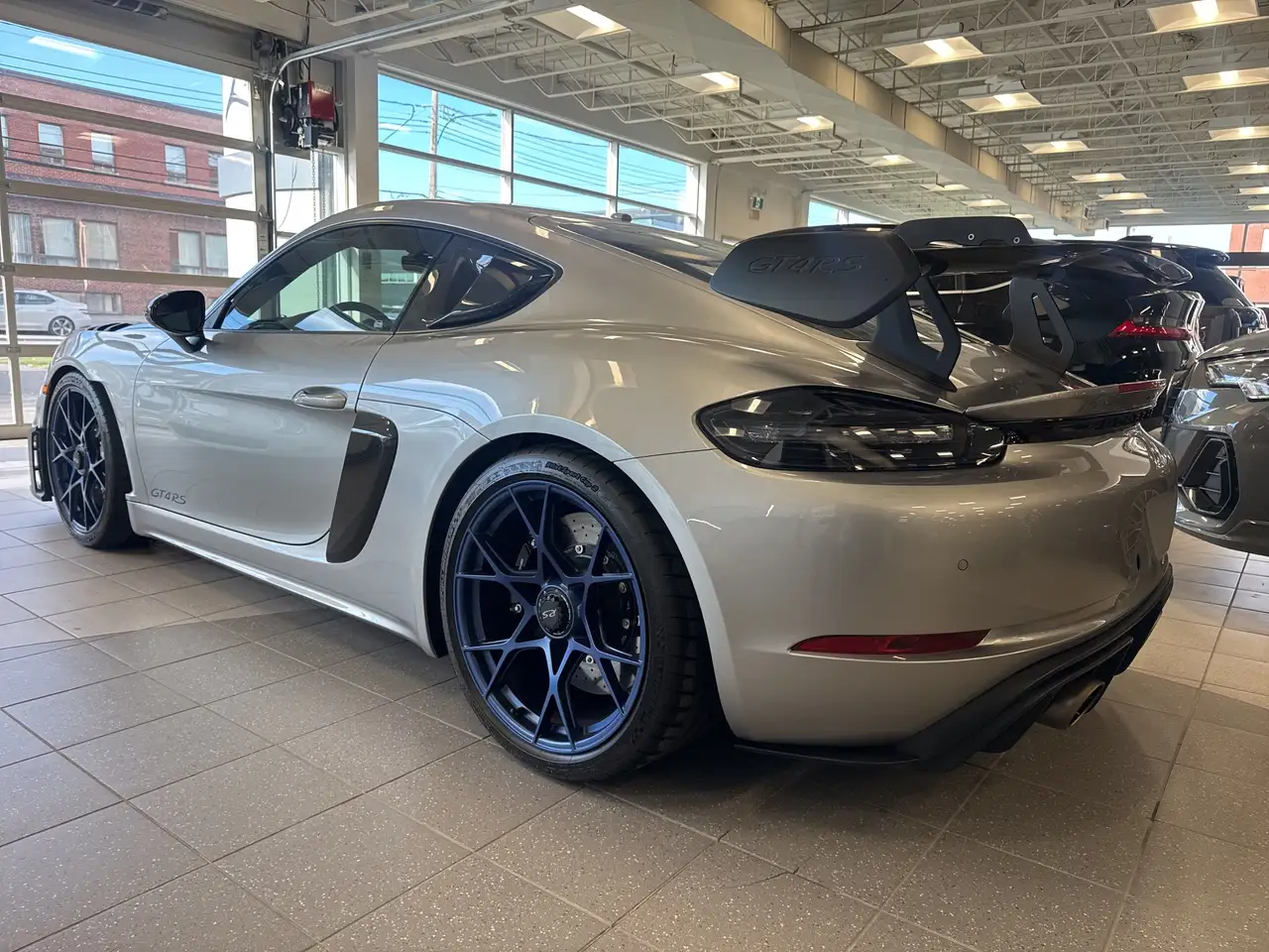 Porsche 718 Cayman снимка Porsche 718 Cayman