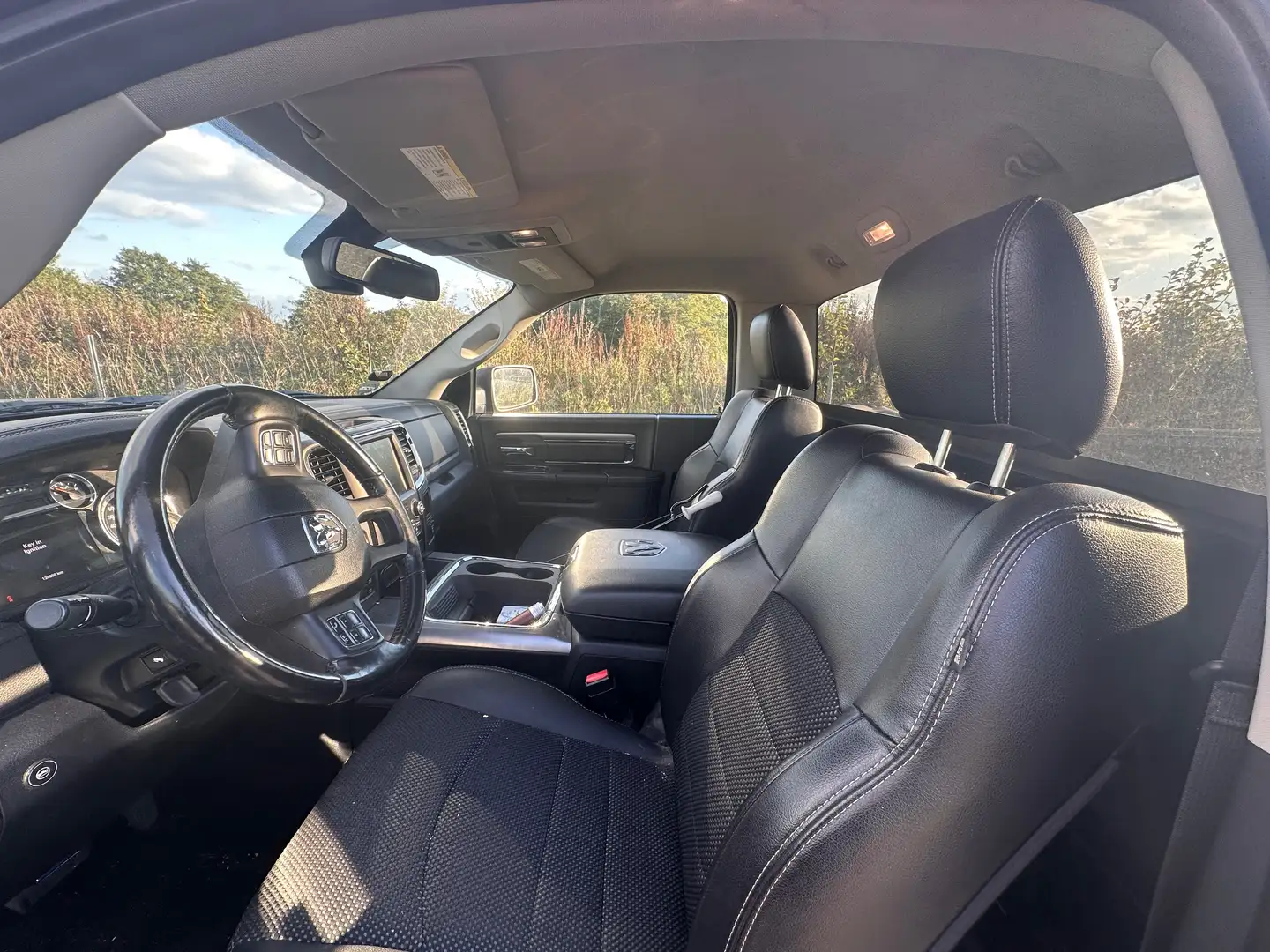 RAM 1500 RAM 1500 Regular Cab Sport Negro - 2