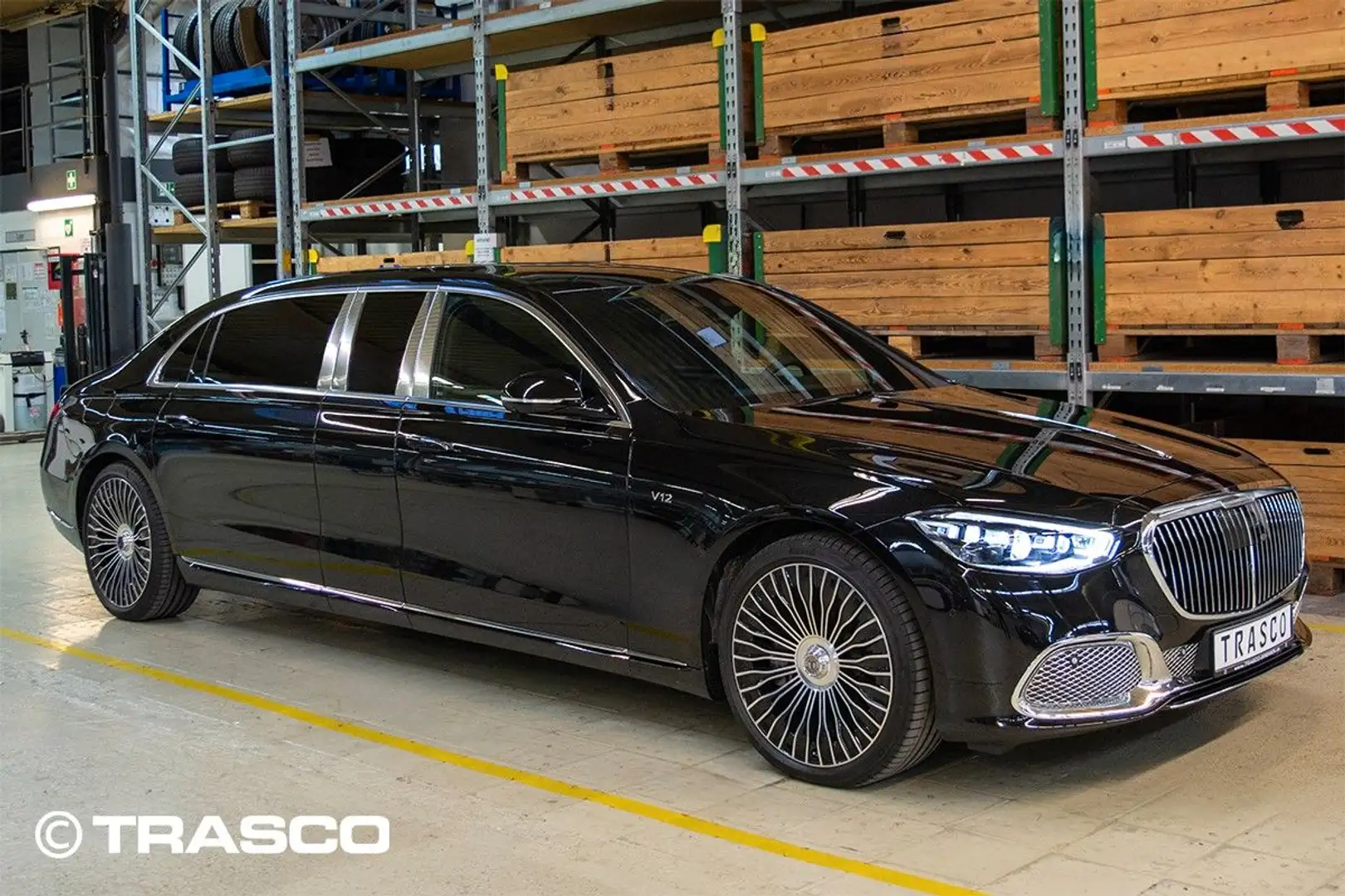 Mercedes-Benz S 680 verlängert +50 cm auf Basis Maybach S680L (Z223) Schwarz - 1