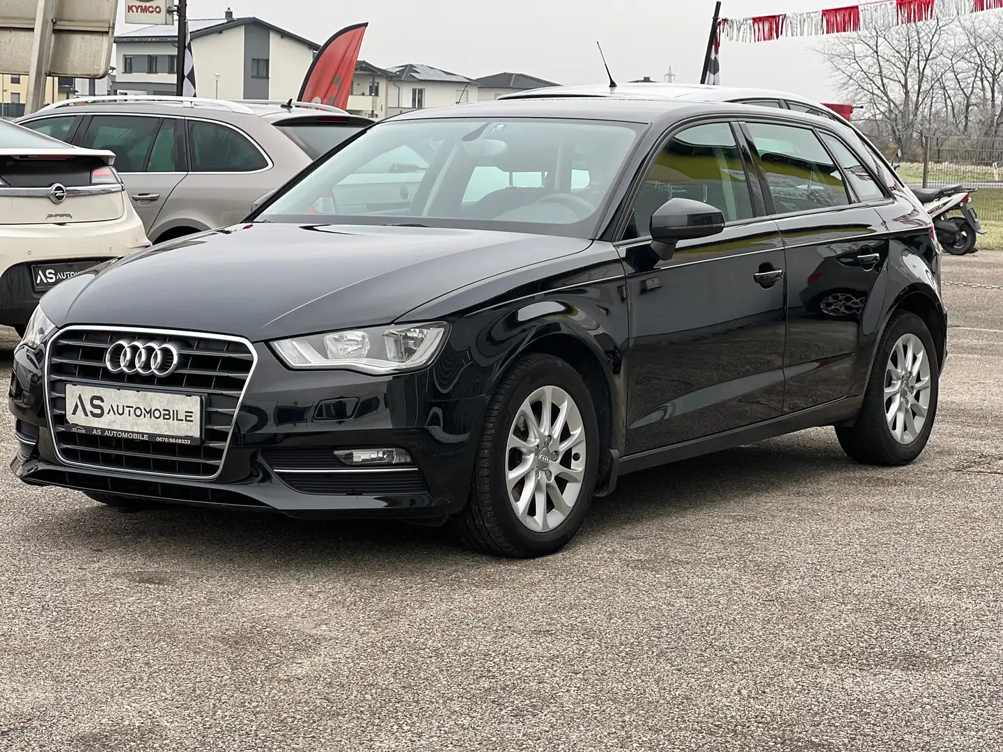 Audi A3 attraction Finanzierung Schwarz - 2