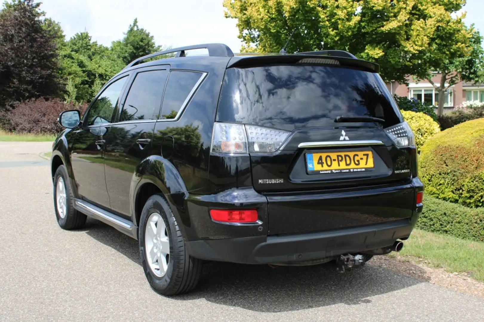 Mitsubishi Outlander 2.0 147pk Intro Edition Automaat ECC/cruise/PDC/tr Чорний - 2