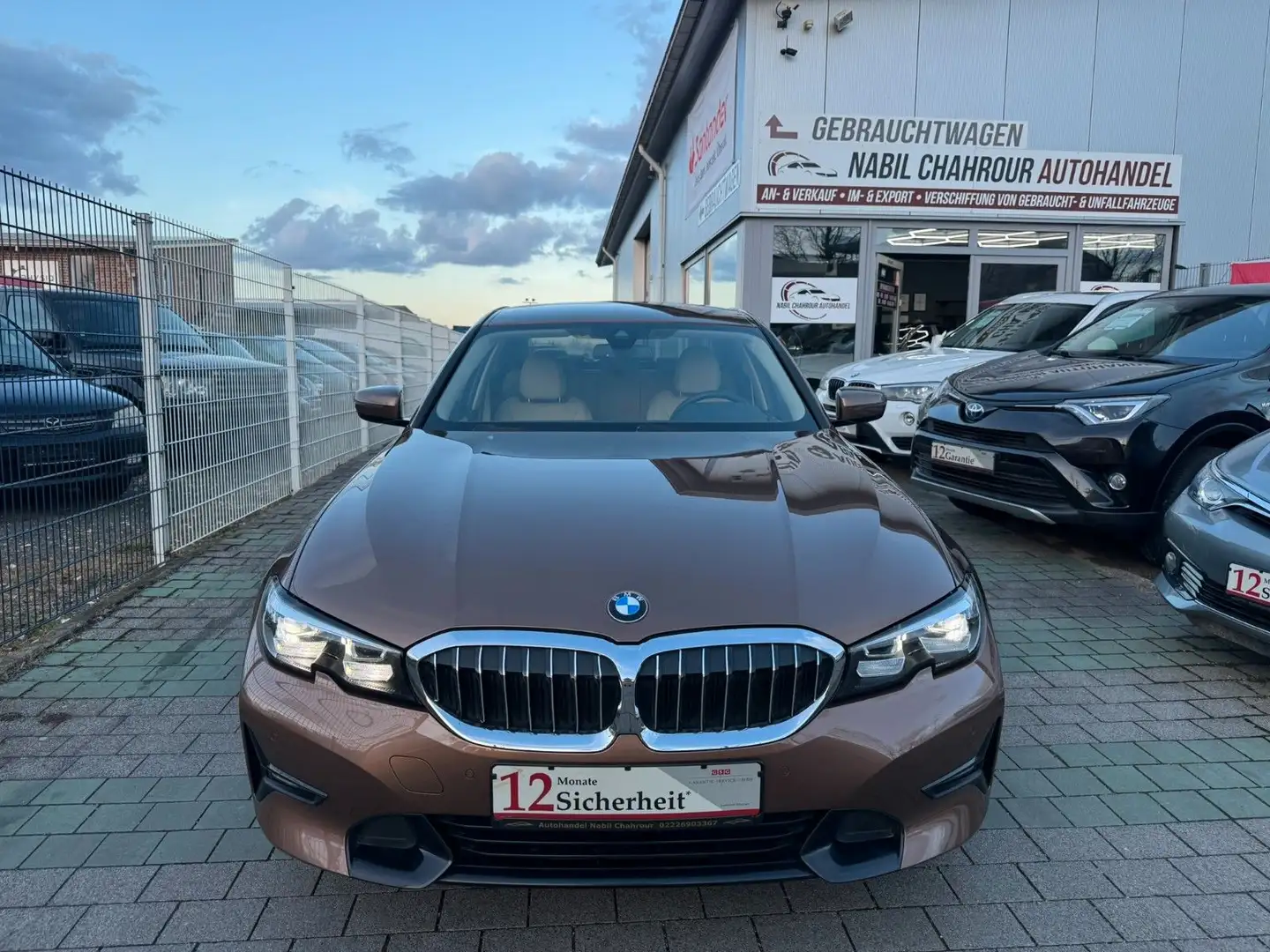 BMW 320 d Sport Line Business-Paket LED SHZ BRONZE Braun - 2