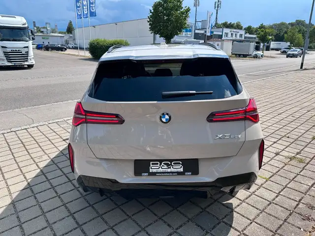 BMW X3 view 6