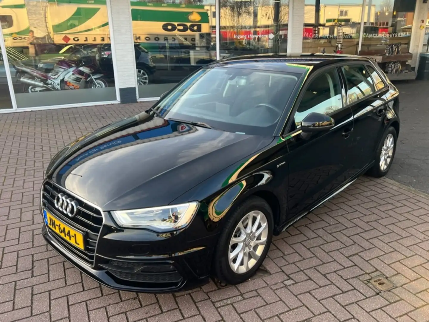 Audi A3 1.4 TFSI Adrenalin G-Tron AARDGAS / BENZINE org. N Zwart - 2