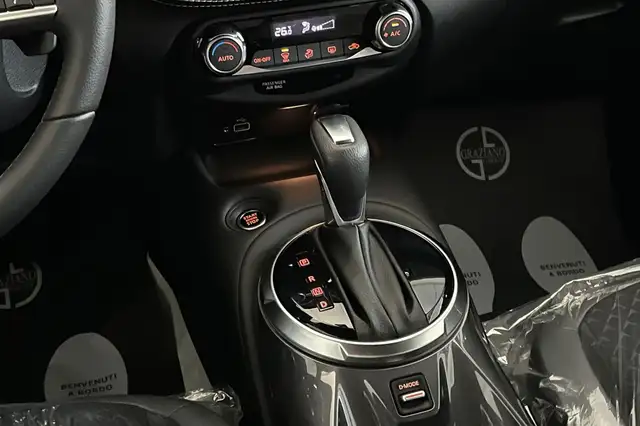 Nissan Juke view 27