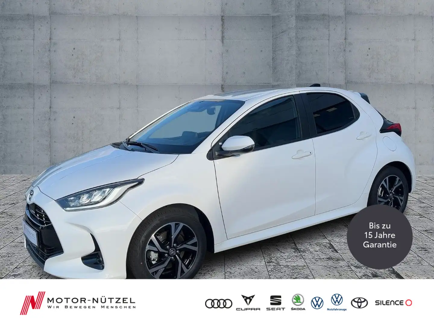 Toyota Yaris 1.5 Hybrid TEAMPLAYER LED+ACC+APP+SHZ+RFK Weiß - 1