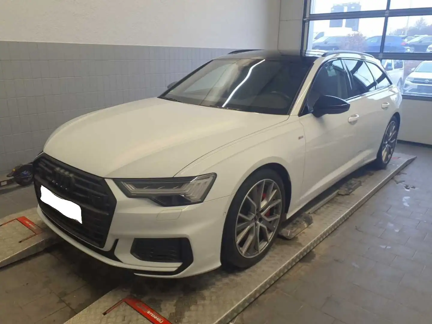 Audi A6 Avant S line 55 TFSI e Pano S-Sitze HD-Matrix AHK Weiß - 2