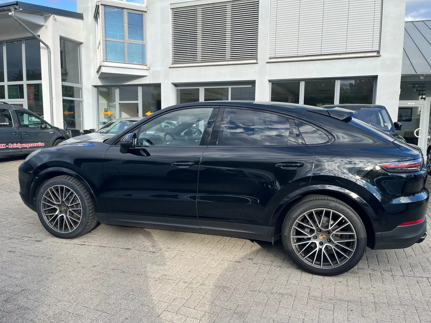 Porsche Cayenne Coupe 3.0 V6,Panorama,NAVI,Leder,Sofft Klos Noir - 1
