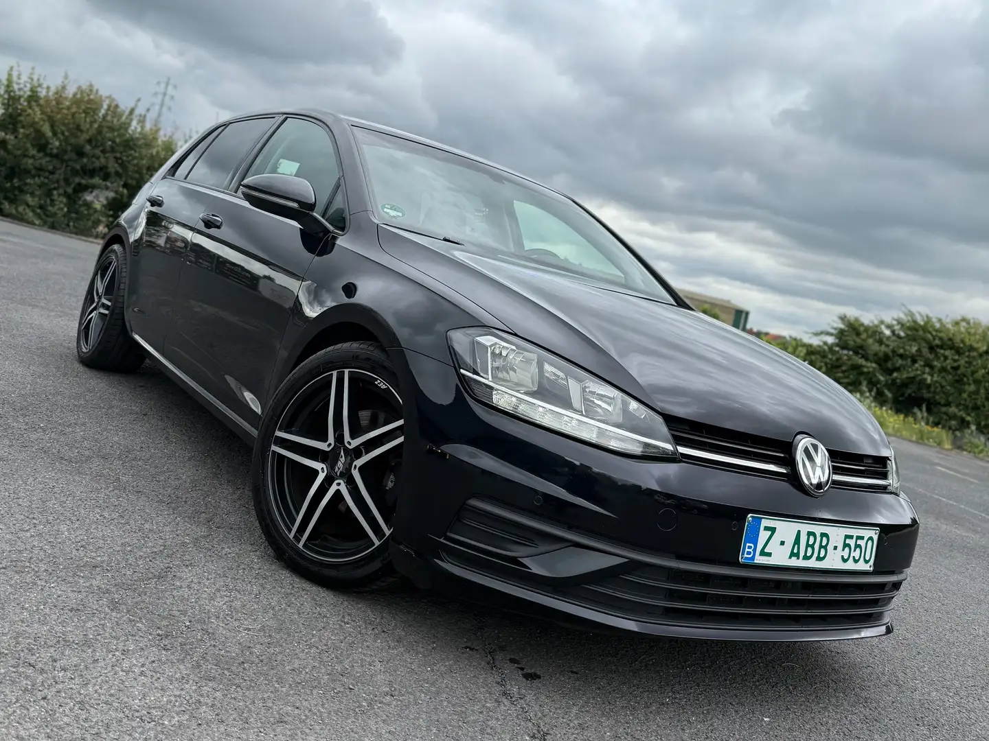 Volkswagen Golf 1.0 TSI Trendline /Apple-Carplay /Camera Zwart - 2