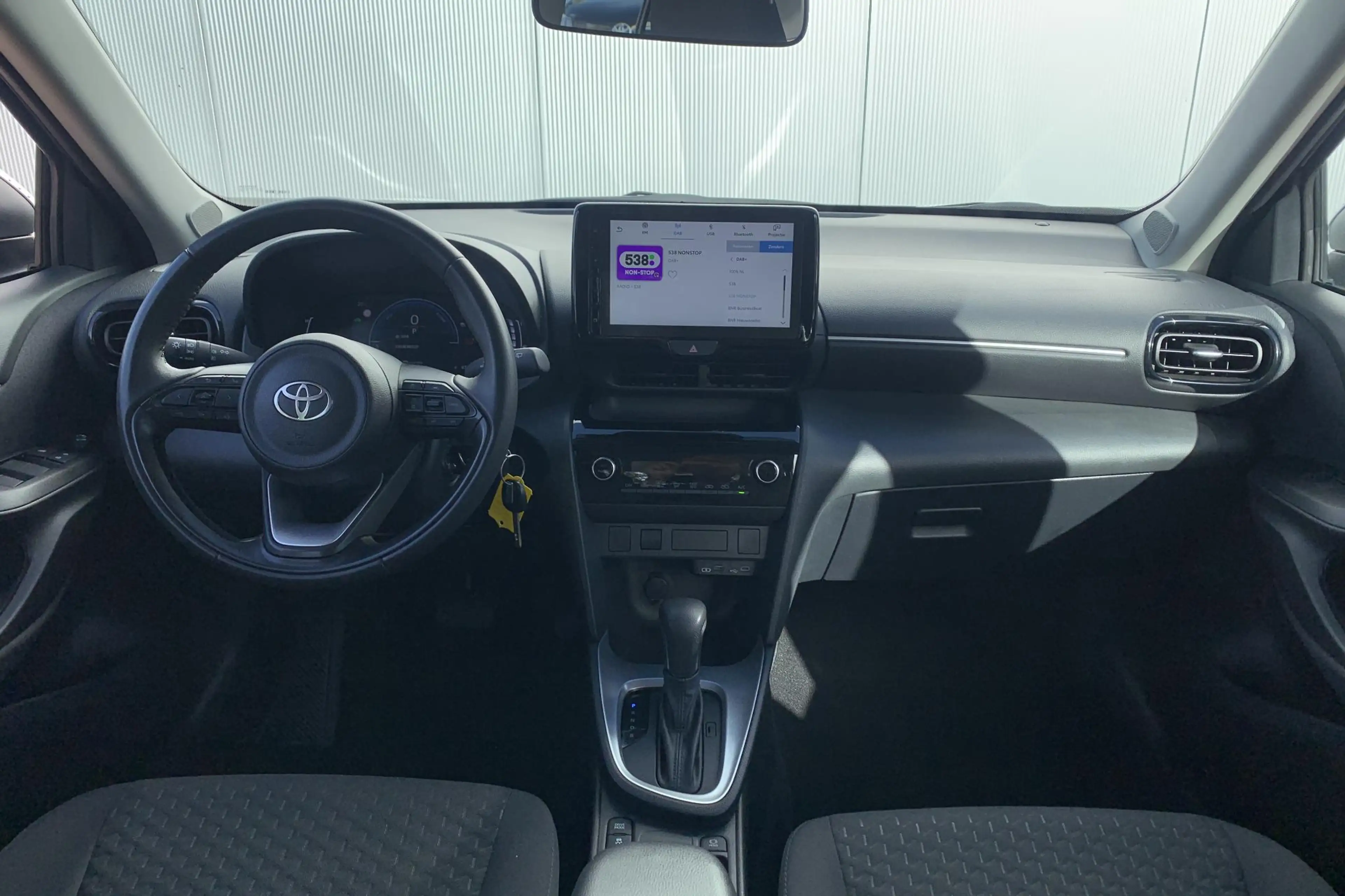 Toyota Yaris Cross 1.5 Hybrid 115 Active / Camera / Apple Carplay & A — photo 9