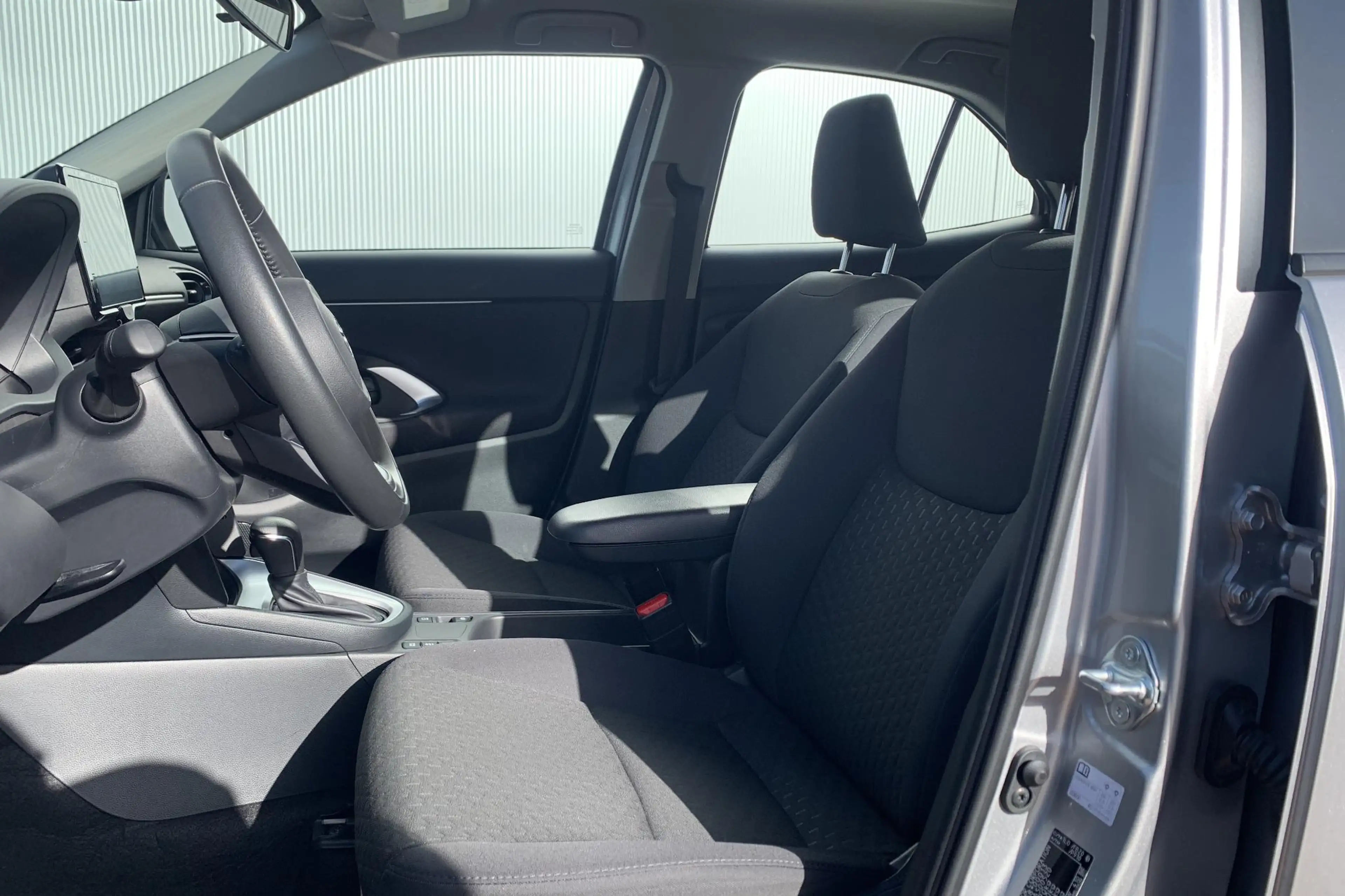 Toyota Yaris Cross 1.5 Hybrid 115 Active / Camera / Apple Carplay & A — photo 7