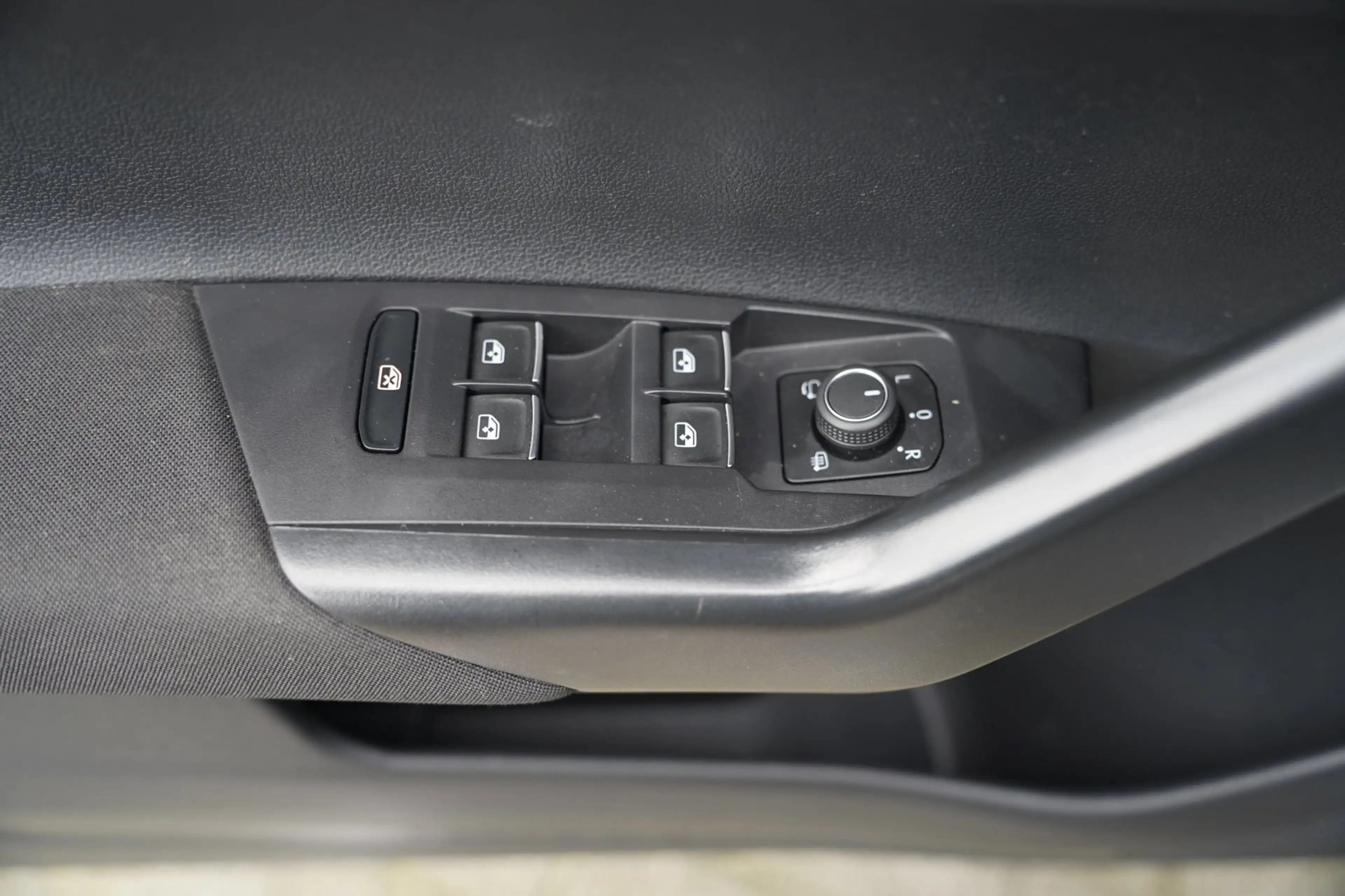 Volkswagen Taigo 1.5 TSI 2x R-Line 150PK Pano IQ Led Kessy Cam Navi — photo 13