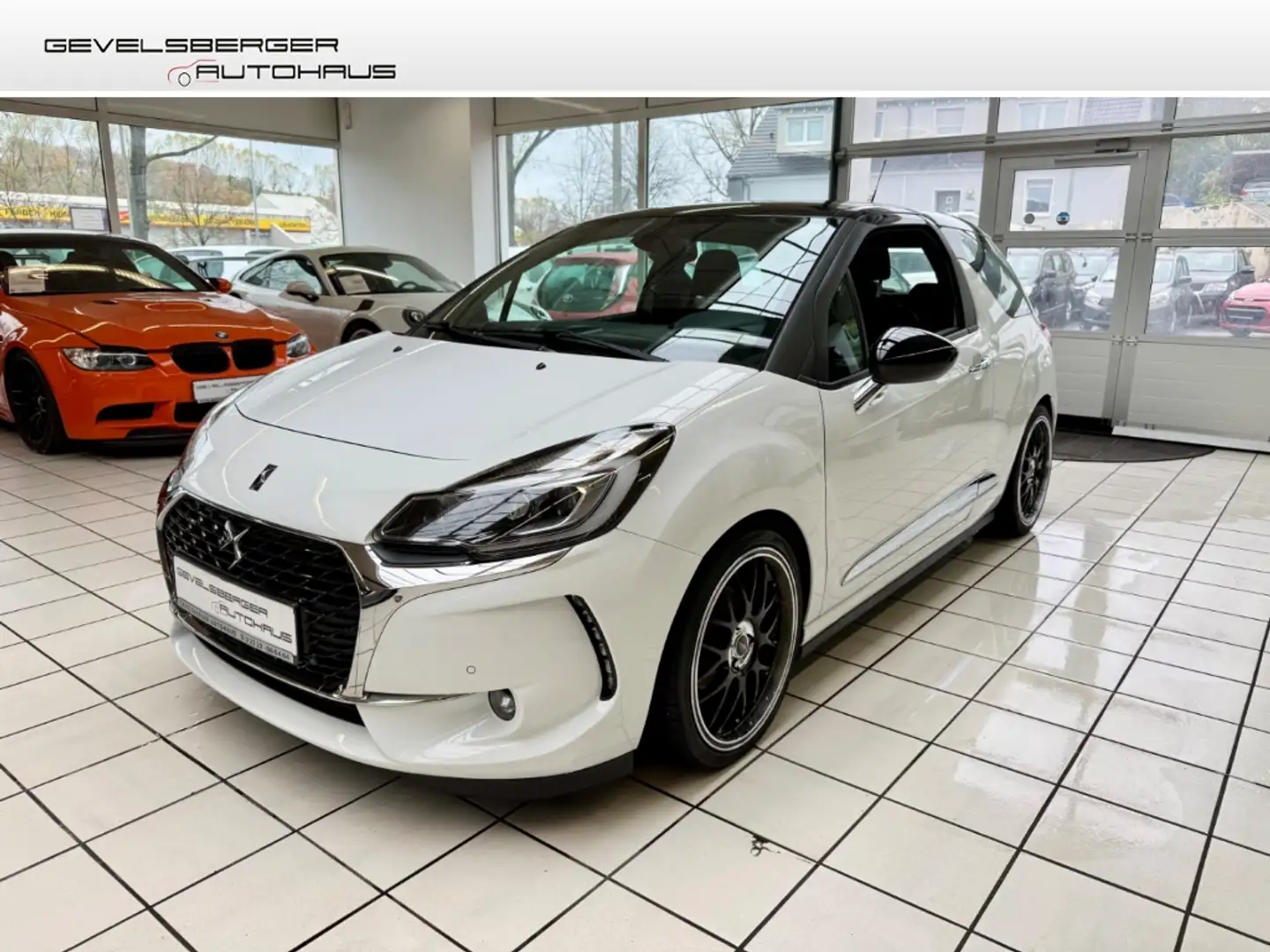 DS Automobiles DS 3 DS So Chic 1.Hand+VFW Scheckheft LED Weiß - 1