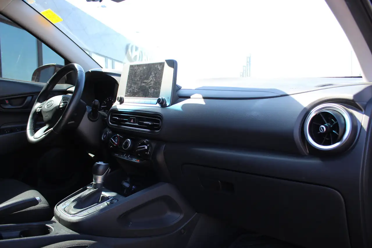 Hyundai KONA снимка Hyundai KONA