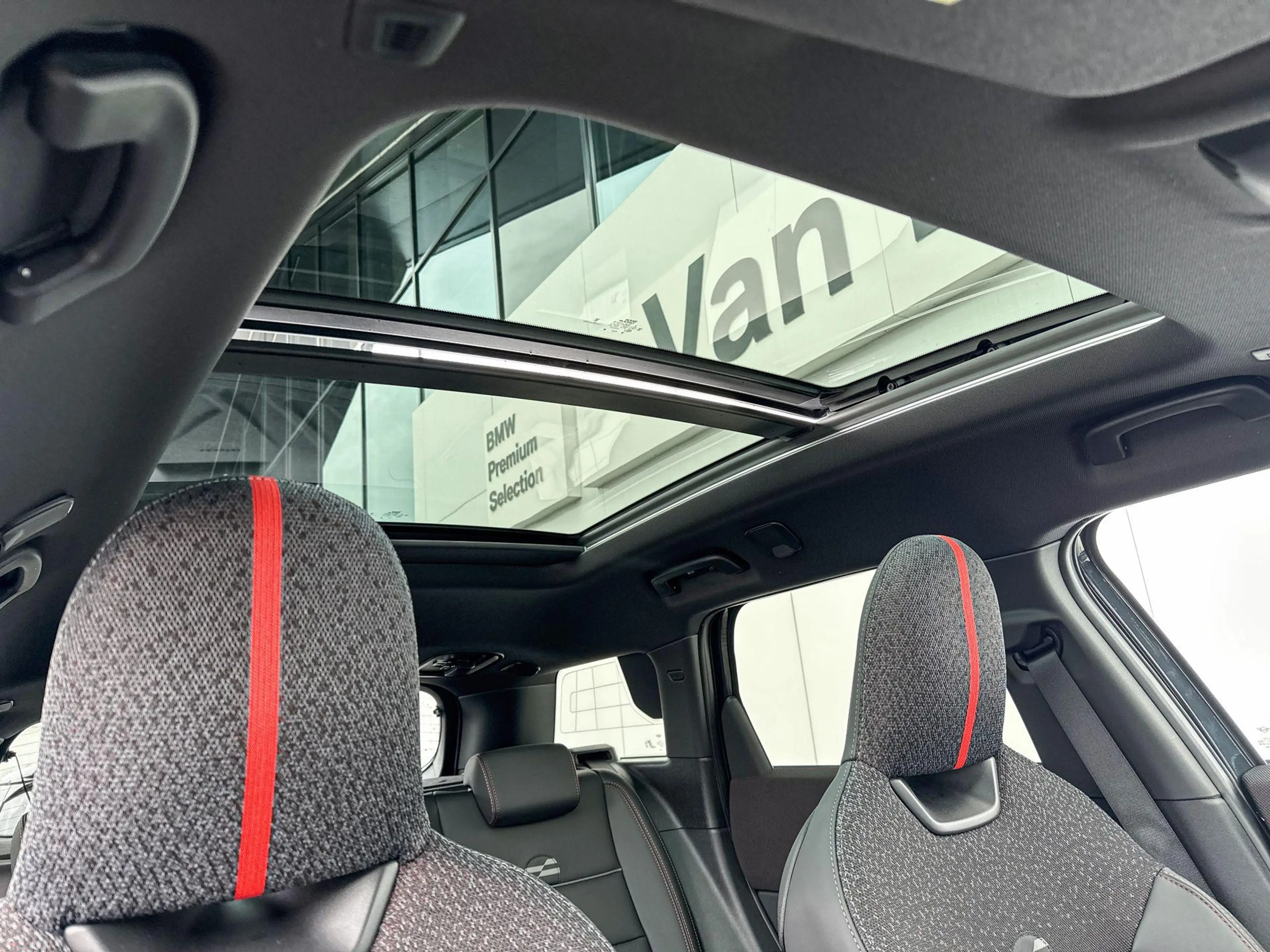 MINI Countryman E John Cooper Works XL 66.5 kWh — photo 7
