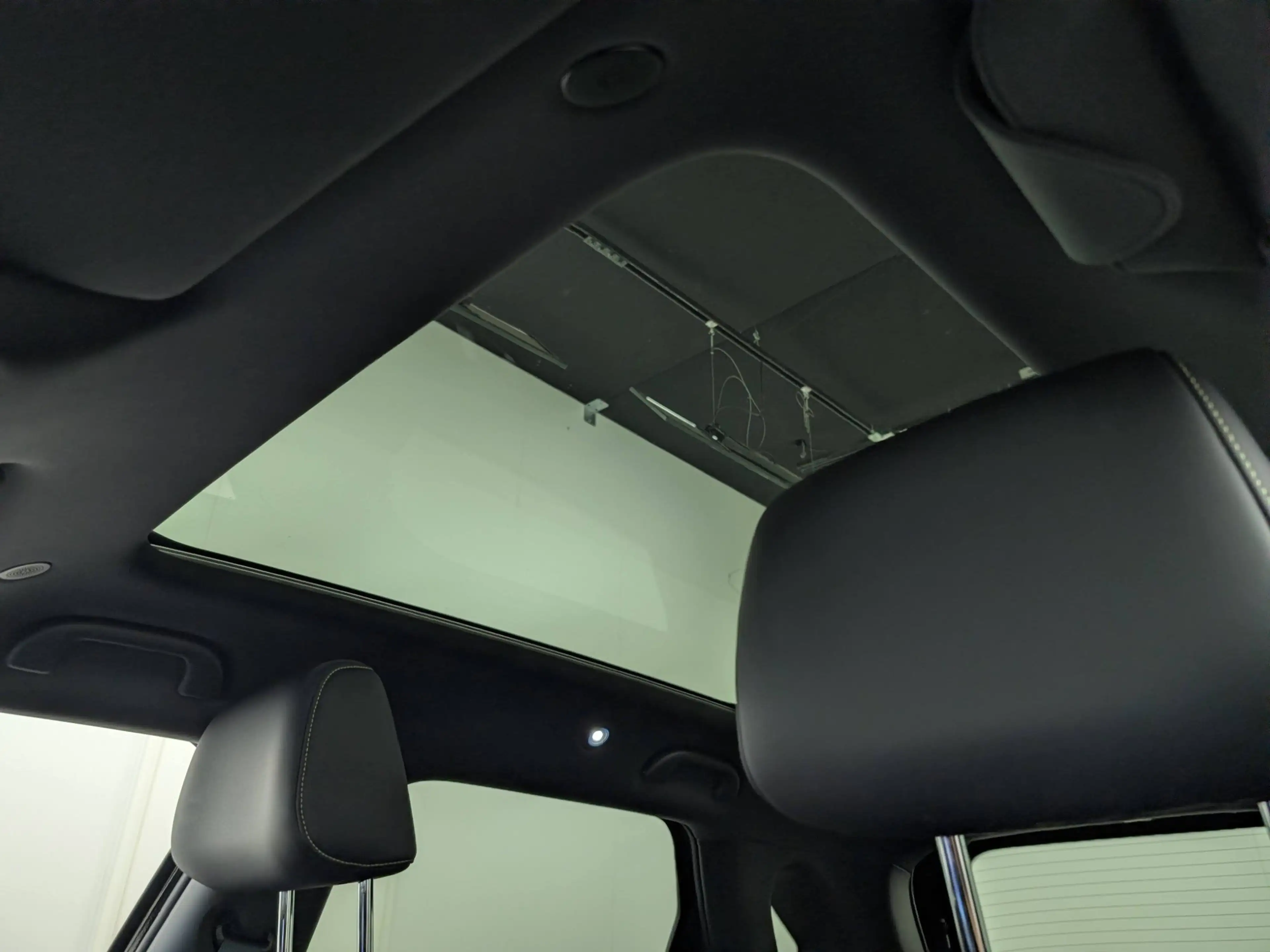 BYD Atto 2 DM-i Boost Glasdach Kamera — photo 9