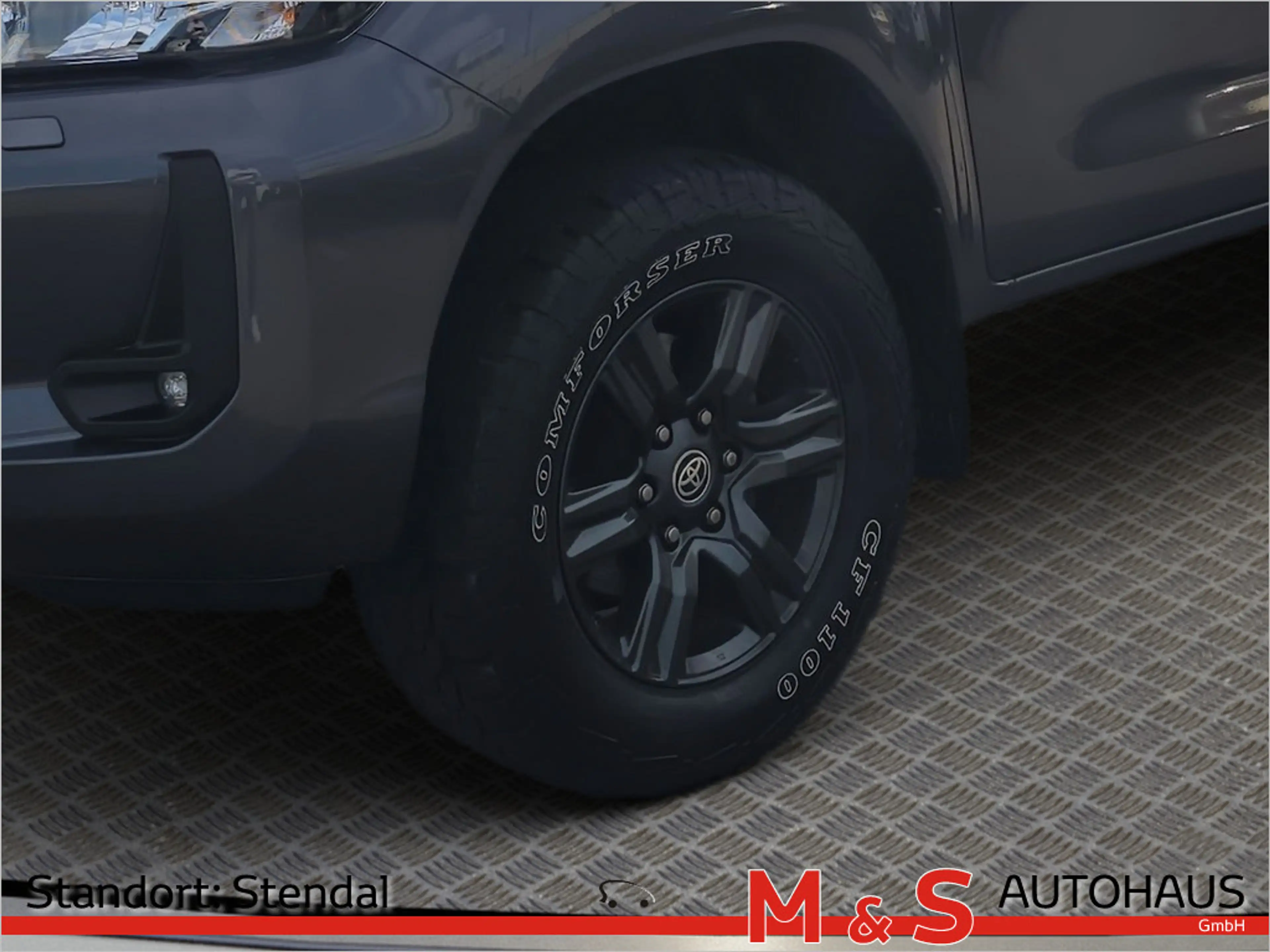 Toyota Hilux 2.8 Double Cab Comfort 4x4 KAMERA AHK — photo 7