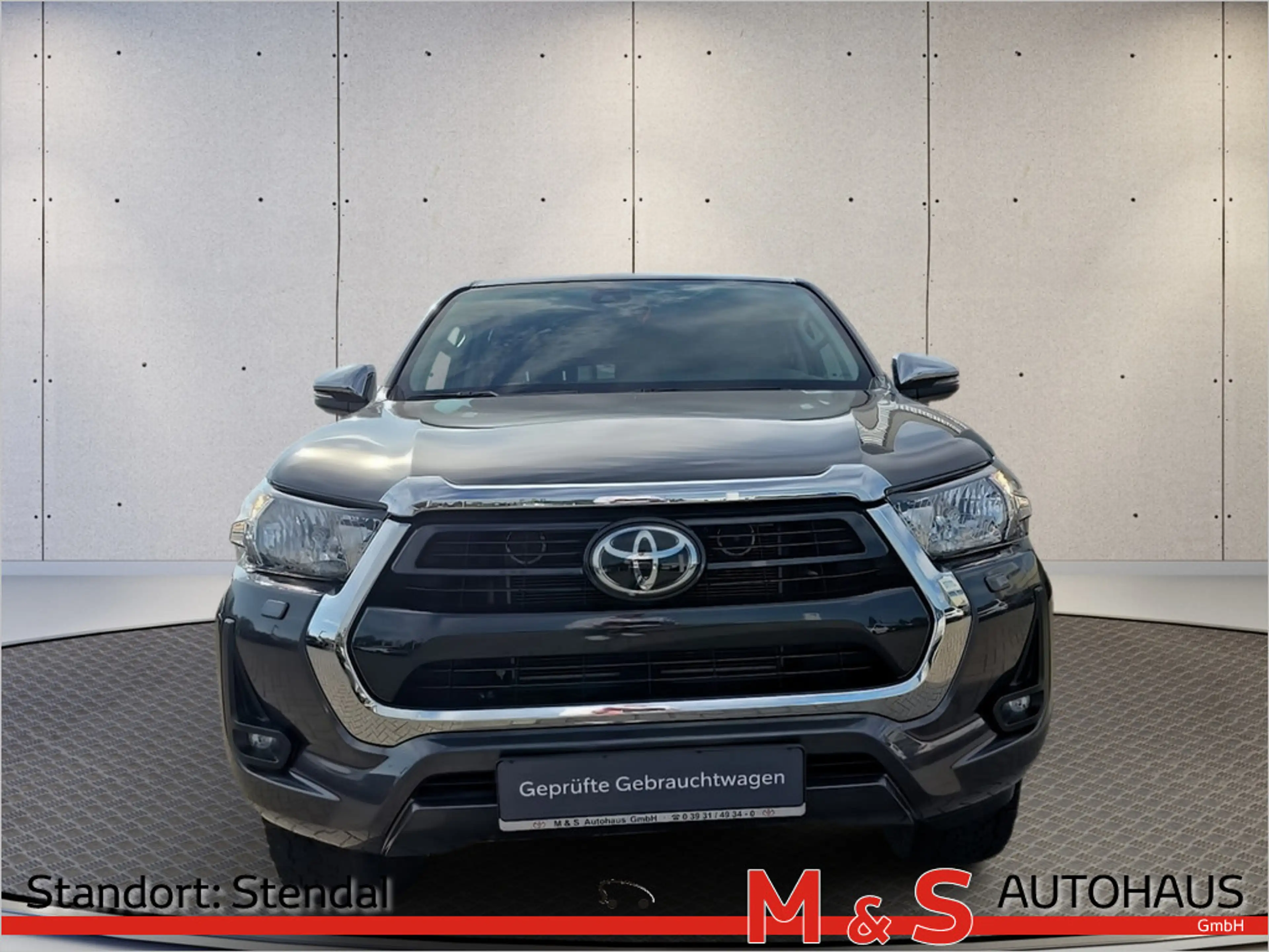 Toyota Hilux 2.8 Double Cab Comfort 4x4 KAMERA AHK — photo 2