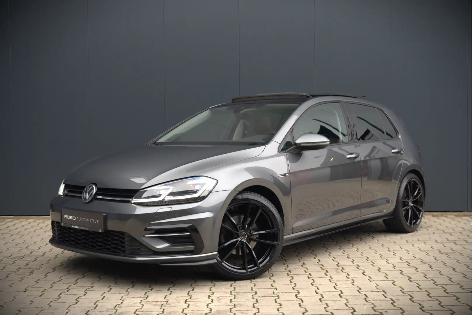 Volkswagen Golf 1.4 TSI Highline Business R | R-Line | Panoramadak Gris - 1