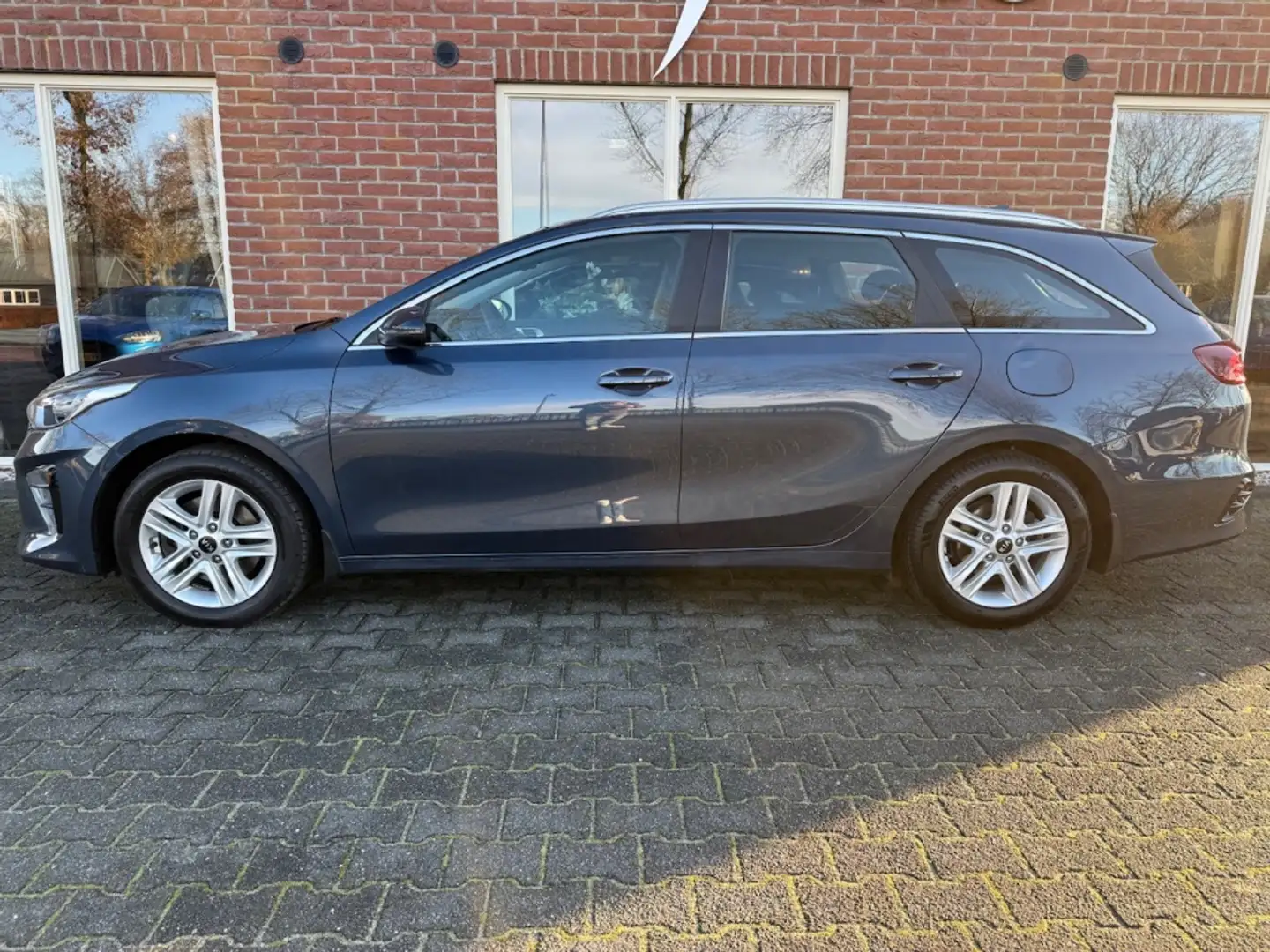 Kia Ceed SW / cee'd SW Sportswagon 1.0 T-GDi DynamicL. CAMERA / TREKHAAK Bleu - 2