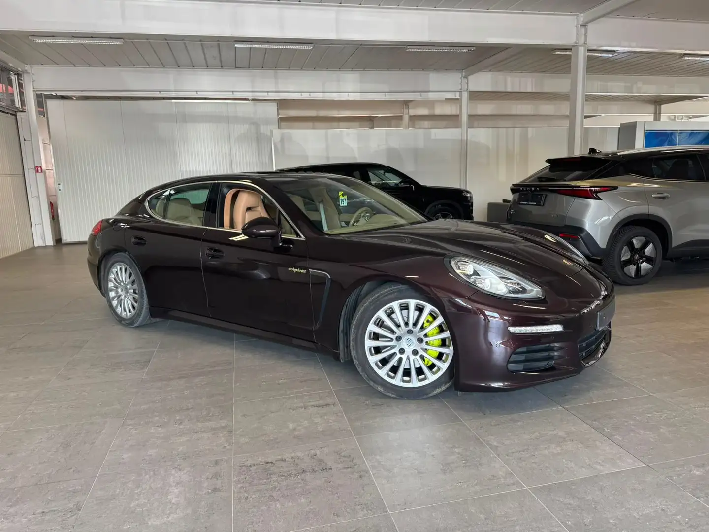 PORSCHE Panamera