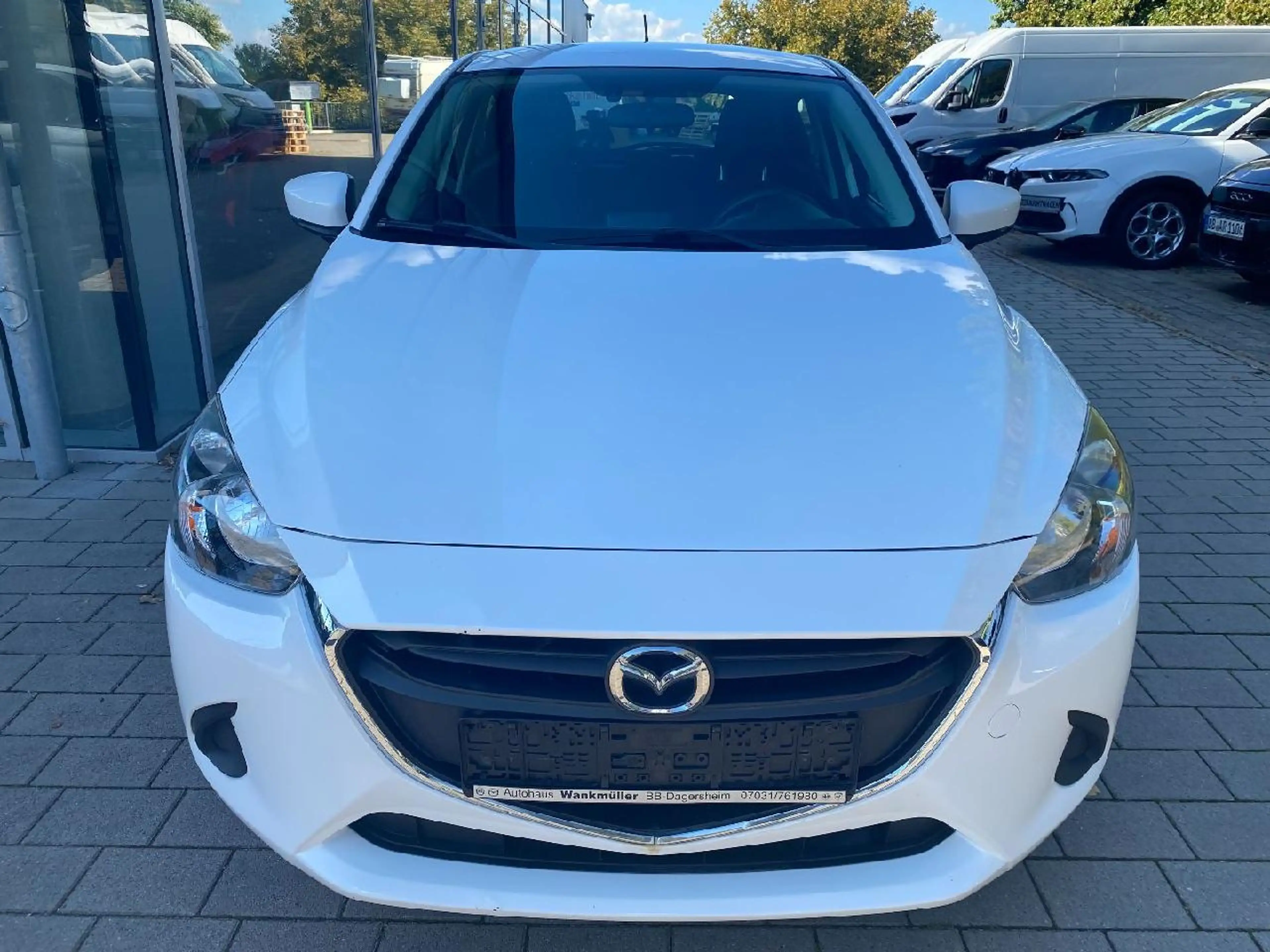 Mazda 2 SKYACTIV-G 75PS CENTER-LINE — photo 2