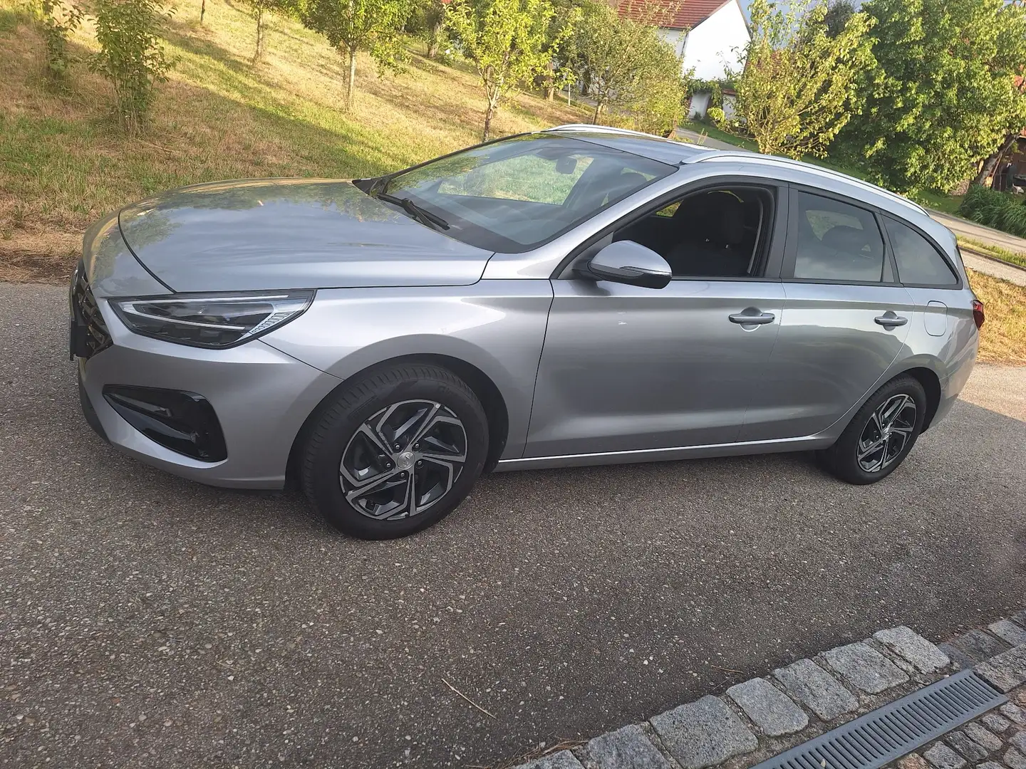 Hyundai i30 CW 1,0 T-GDI Trend Line - 2