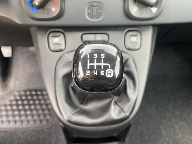 Fiat Panda view 12