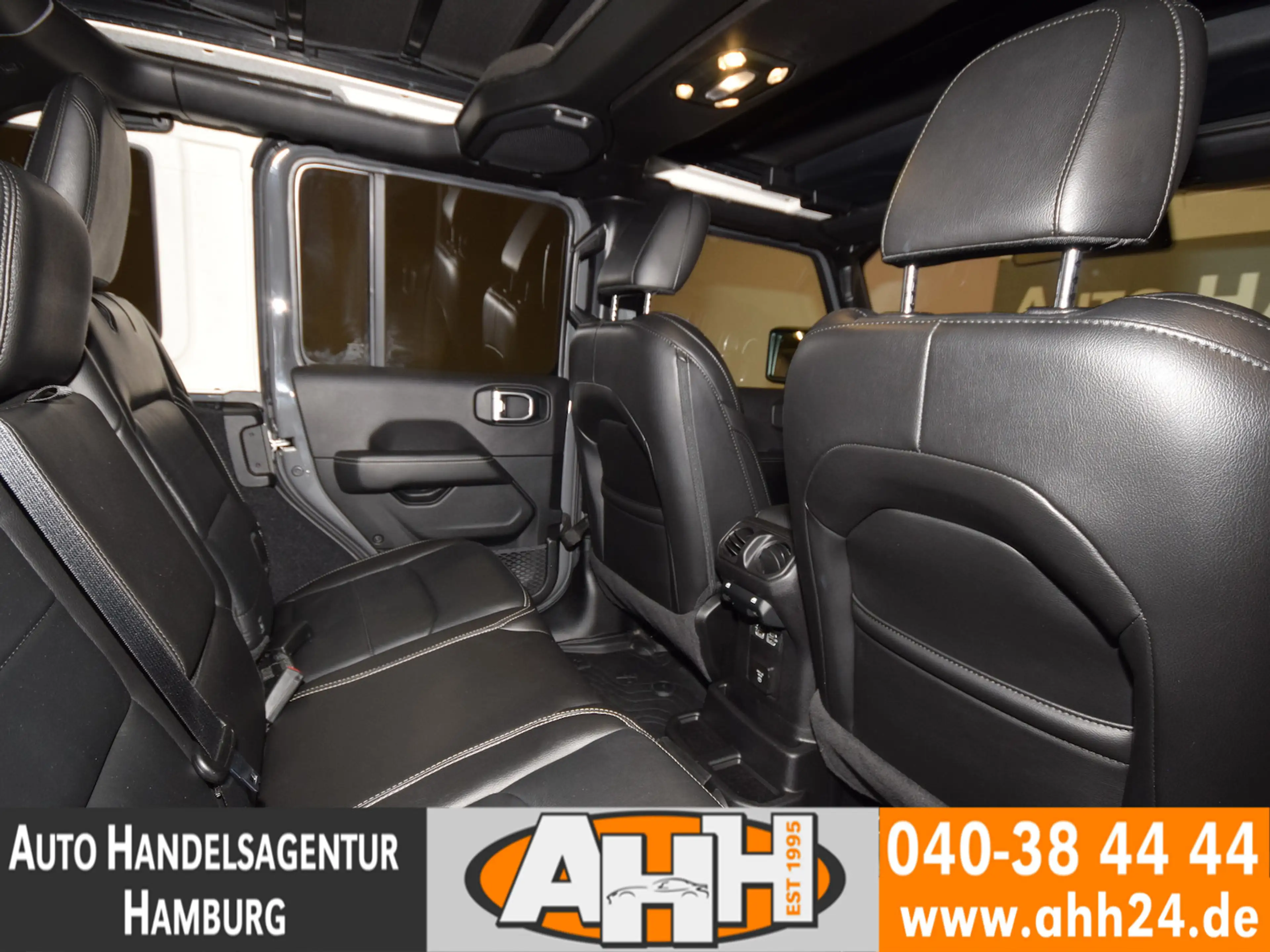 Jeep Wrangler UNLIMITED 2.2 CRDi SAHARA PANO|LED|AHK! — photo 13
