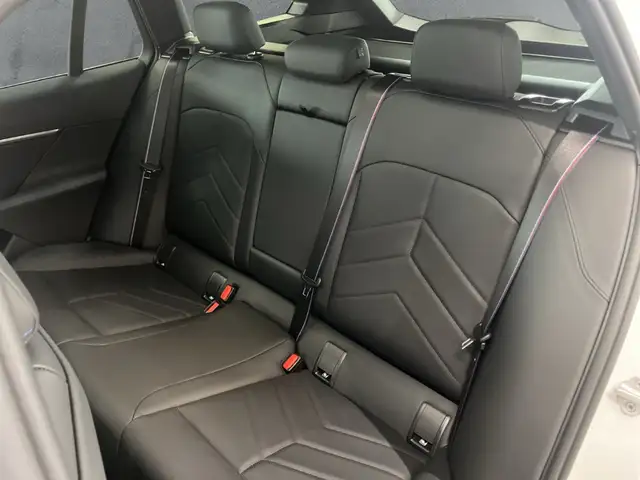 BMW I5 view 13