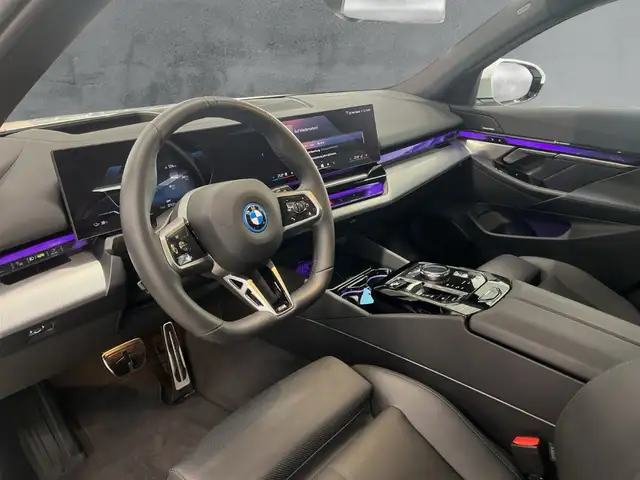 BMW I5 view 9