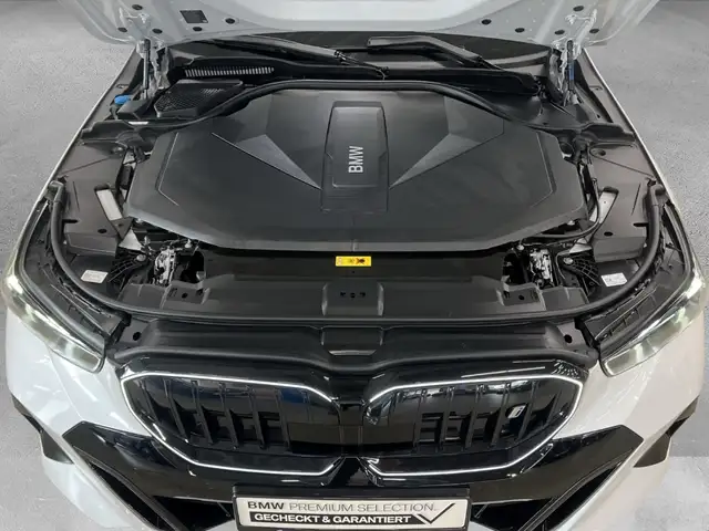 BMW I5 view 14