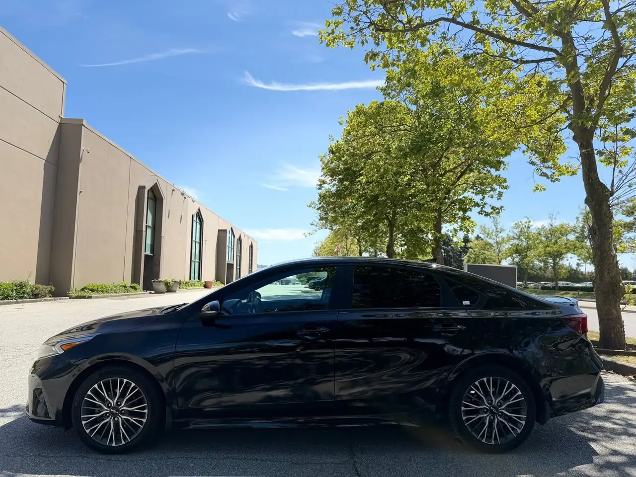 Kia Forte снимка Kia Forte