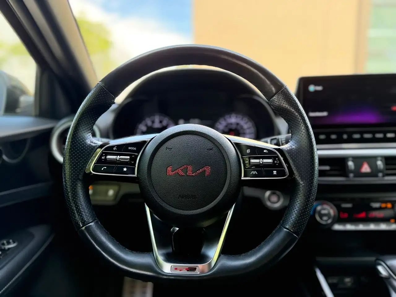 Kia Forte снимка Kia Forte