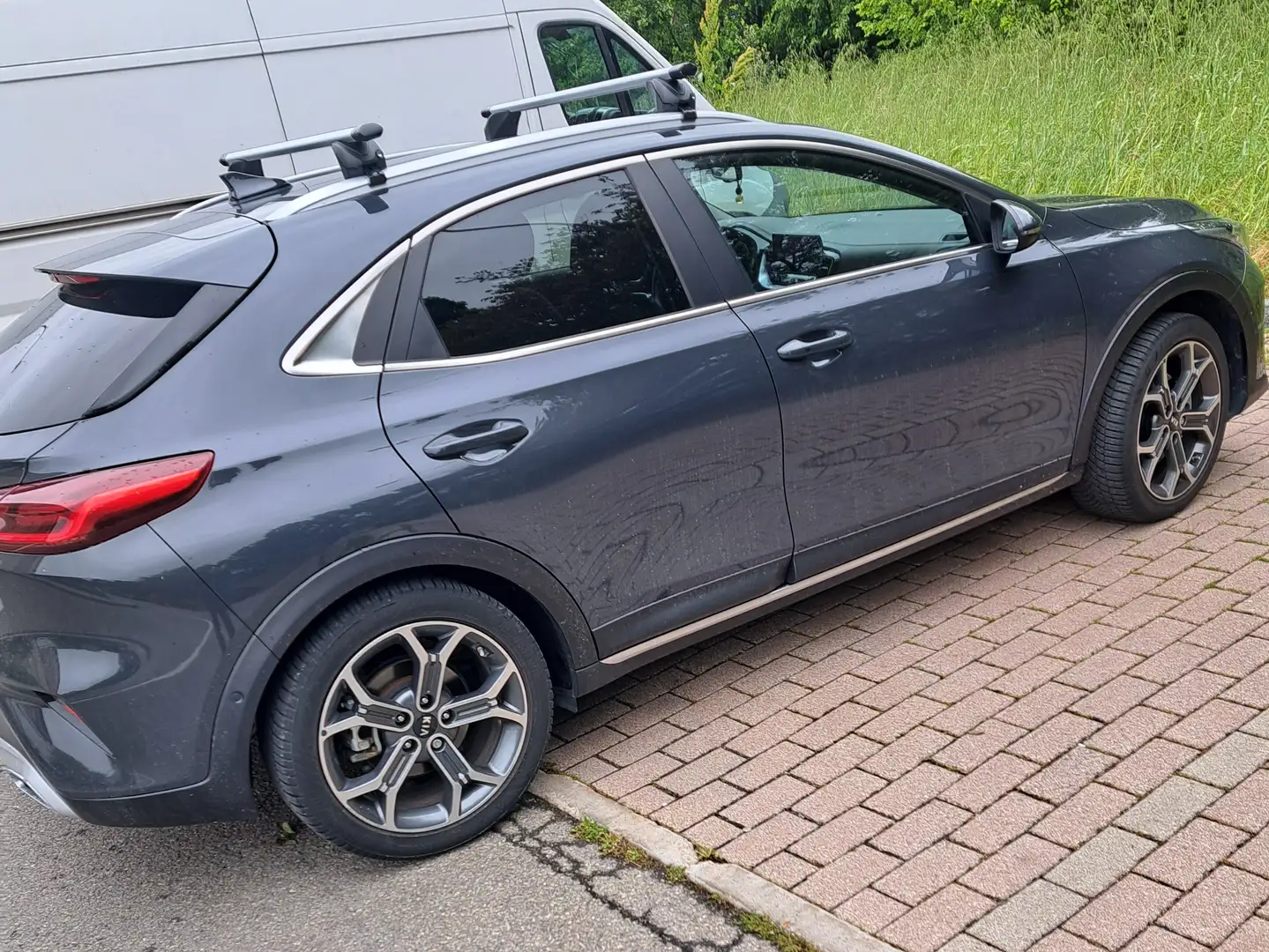 Kia XCeed XCeed 2019 1.0 t-gdi High Tech Gpl 117cv Šedá - 1