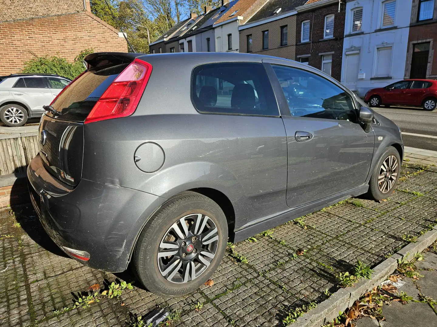Fiat Punto Punto 1.3 MultiJet Young Gris - 1