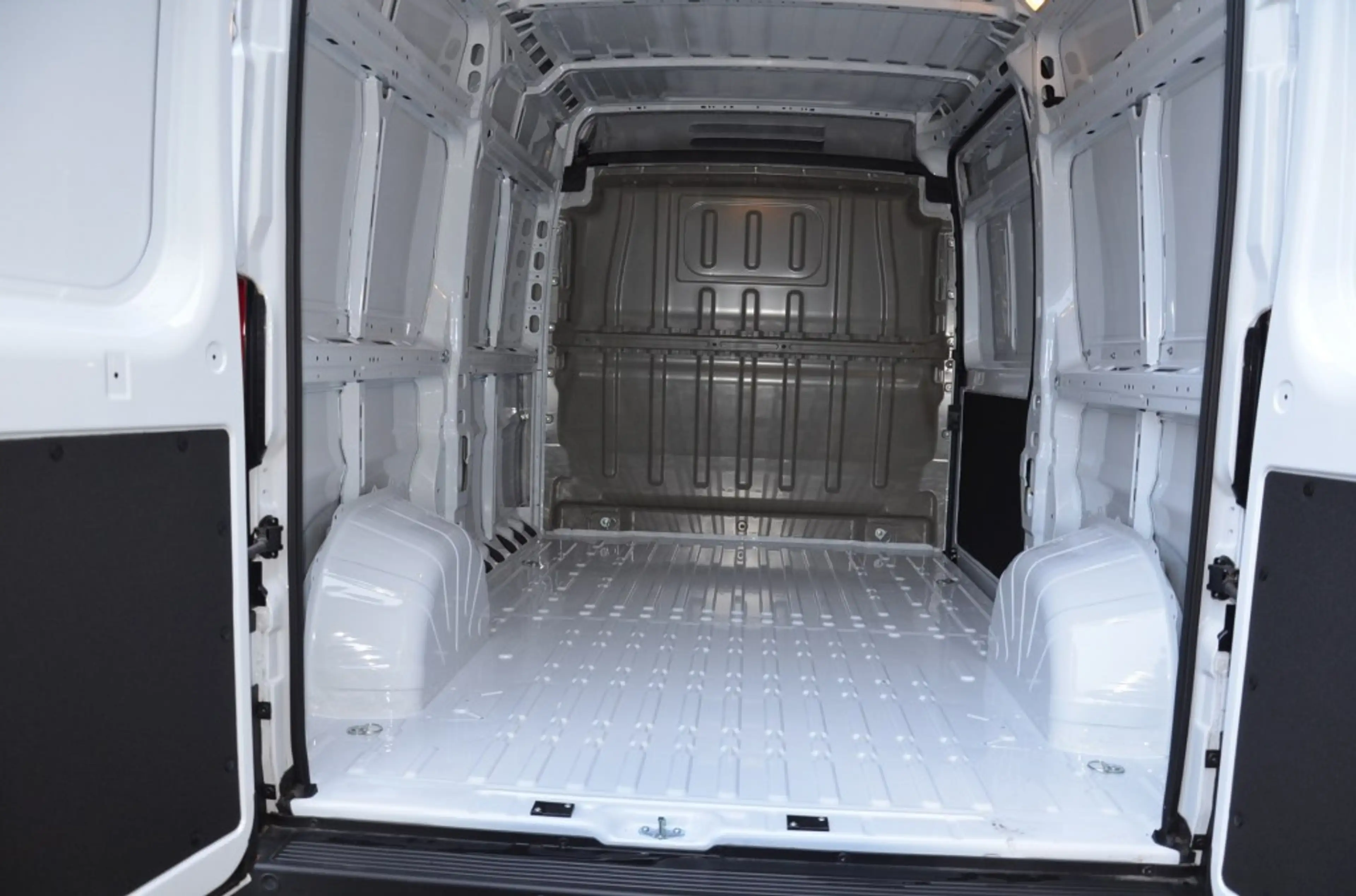 Peugeot Boxer 2.2 Blue HDI  140PK *NIEUW*BPM VRIJ** Nog 1x als D — photo 11