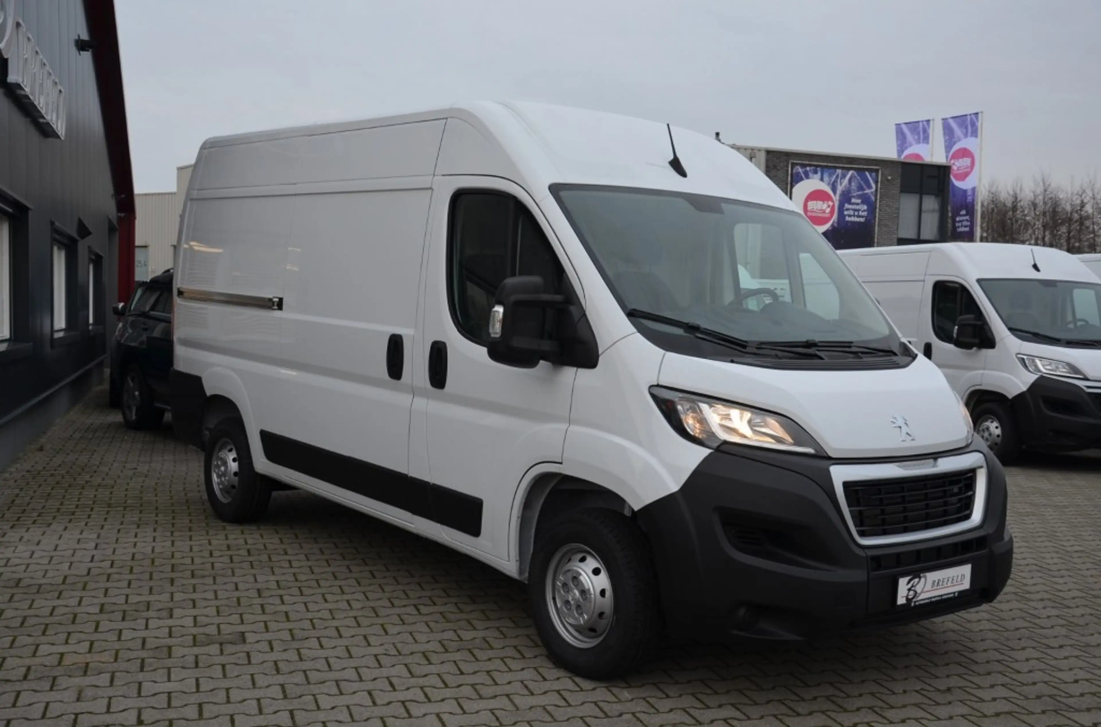 Peugeot Boxer 2.2 Blue HDI  140PK *NIEUW*BPM VRIJ** Nog 1x als D — photo 4