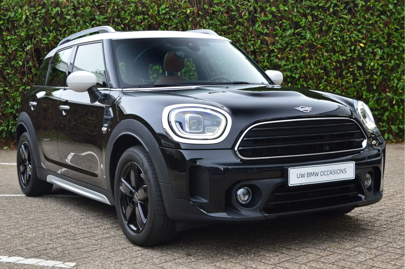 MINI Cooper Countryman Classic Automaat / Panoramadak / LED / Stuurverwar Zwart - 2