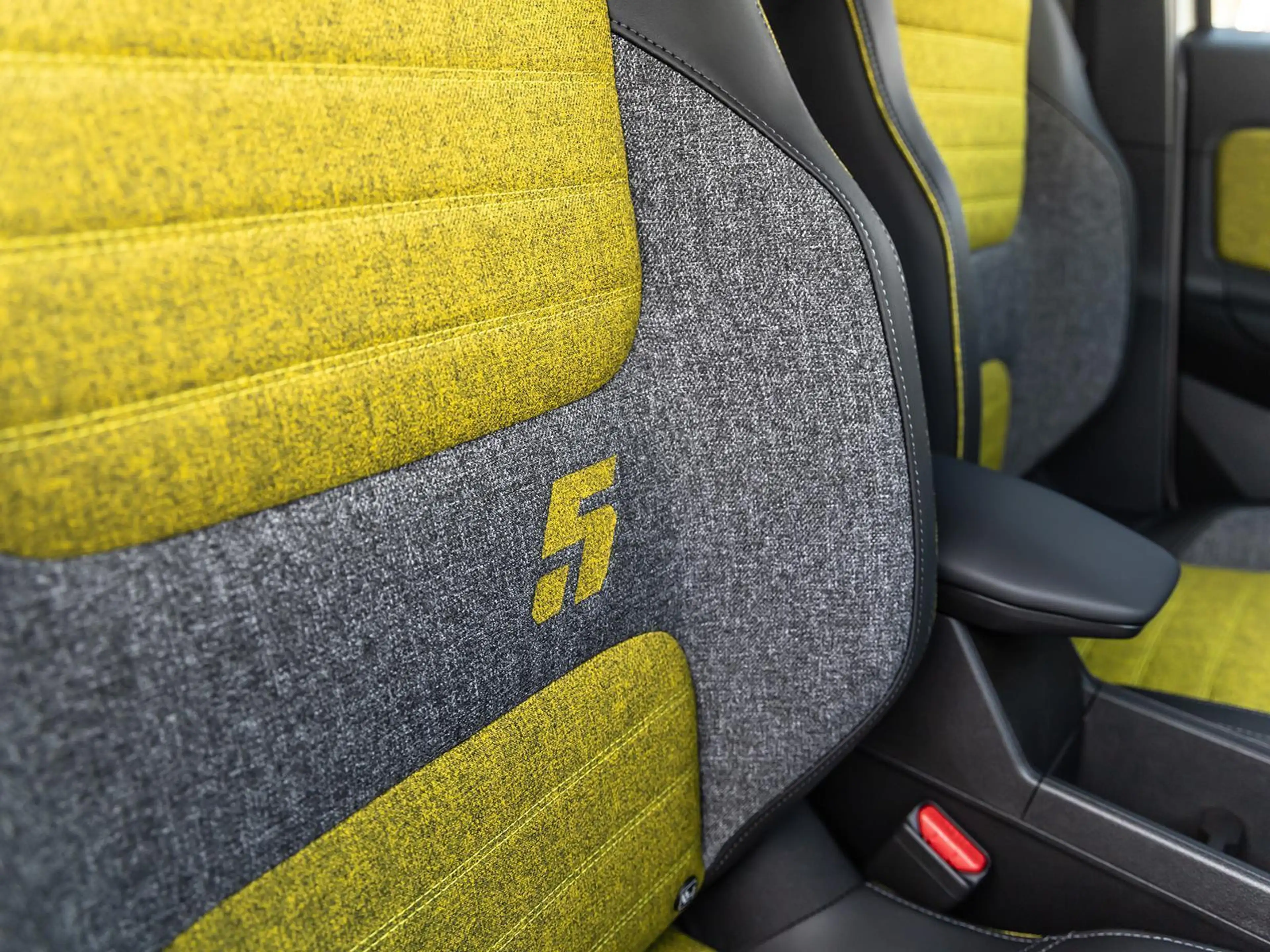 Renault R 5 5 E-Tech 100% elektr. Iconic Five 150 Comfort Ra — photo 11