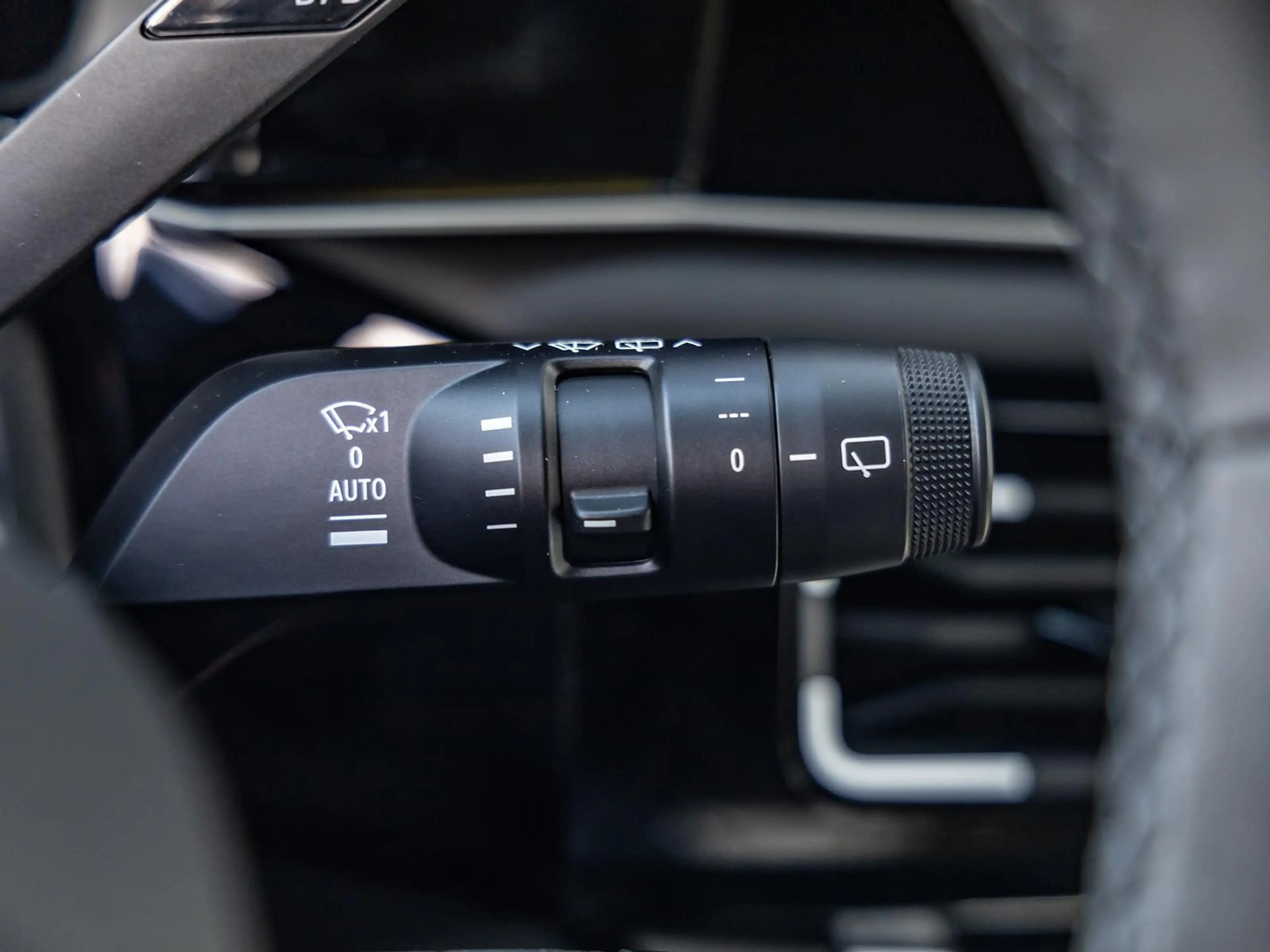 Renault R 5 5 E-Tech 100% elektr. Iconic Five 150 Comfort Ra — photo 15