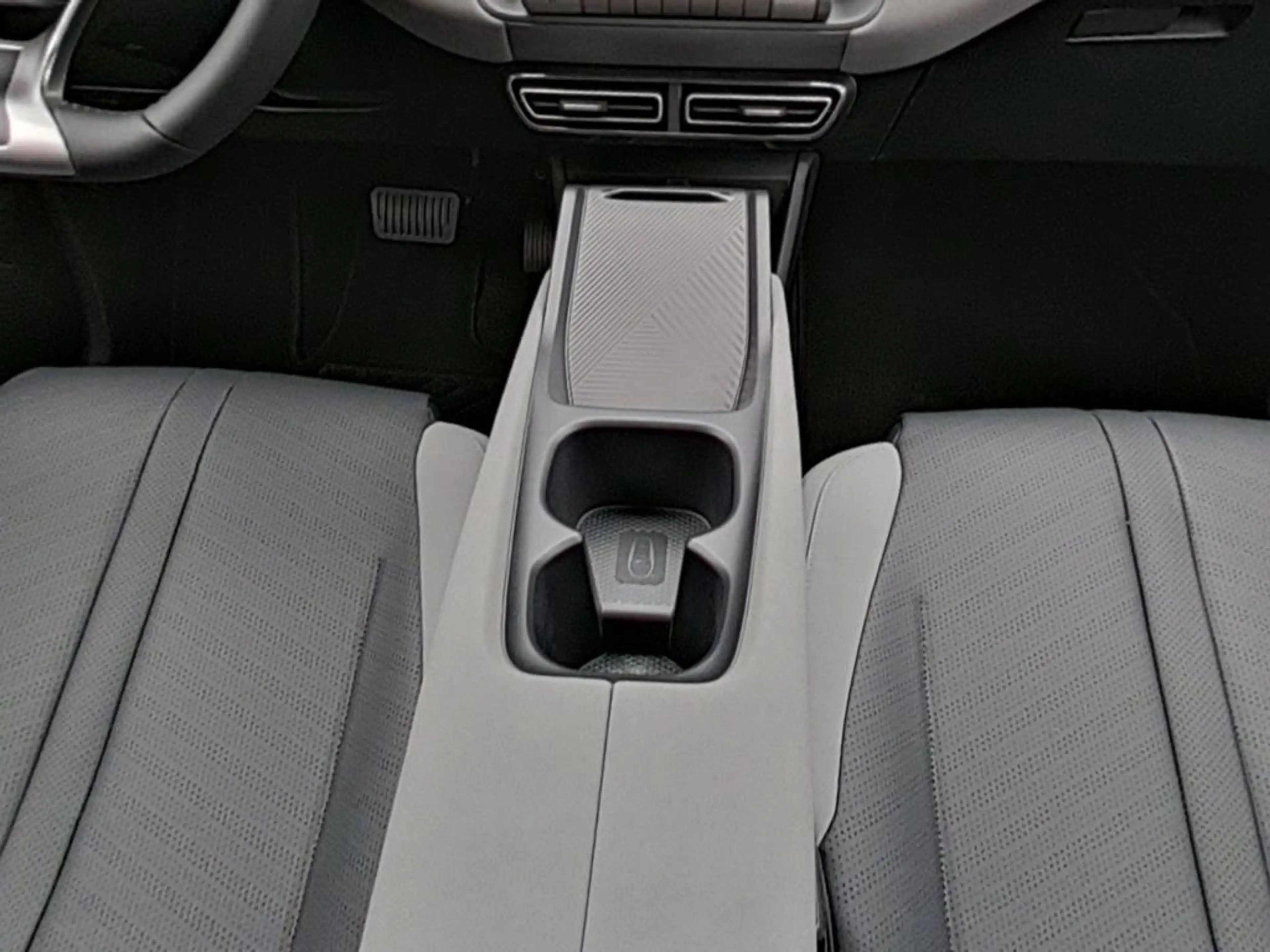 BYD Dolphin SURF Boost — photo 12