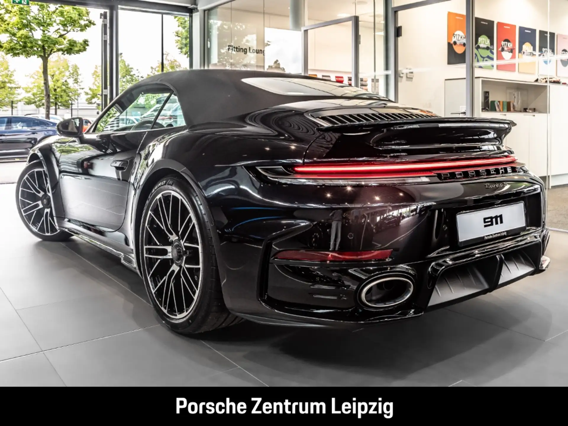 포르쉐 911 Turbo S Cabriolet 2026 검정 사진 3