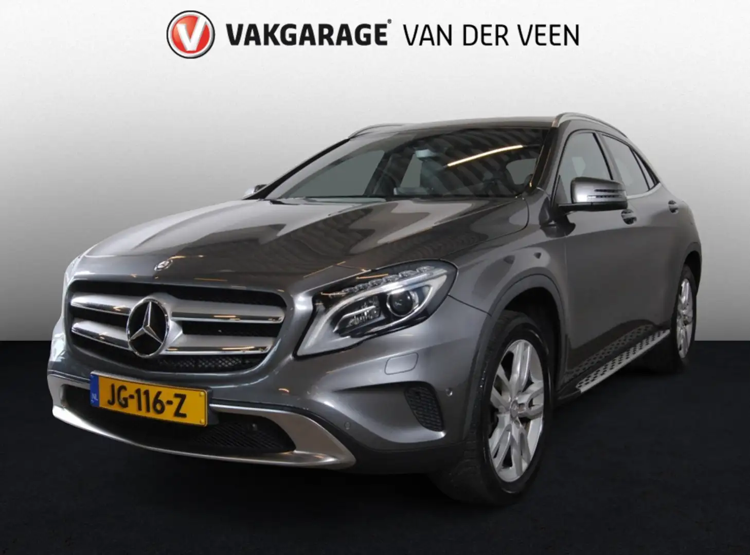 Mercedes-Benz GLA 180 Ambition Gris - 1