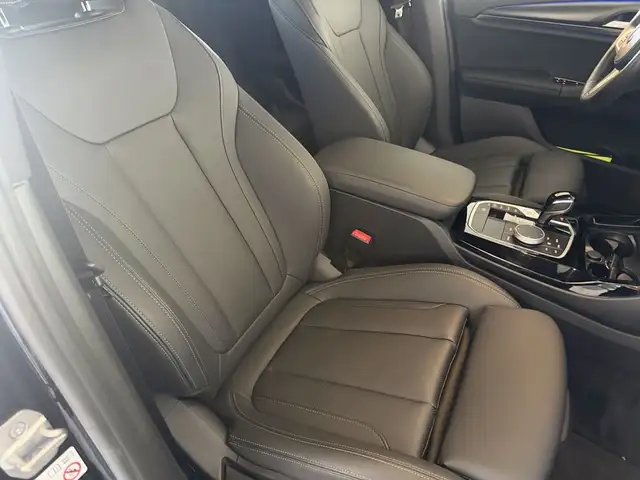 BMW X3 xDrive 30d M Sport Ansicht 25