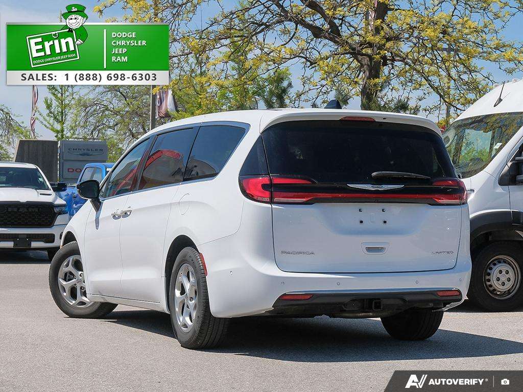 2024 Chrysler Pacifica
