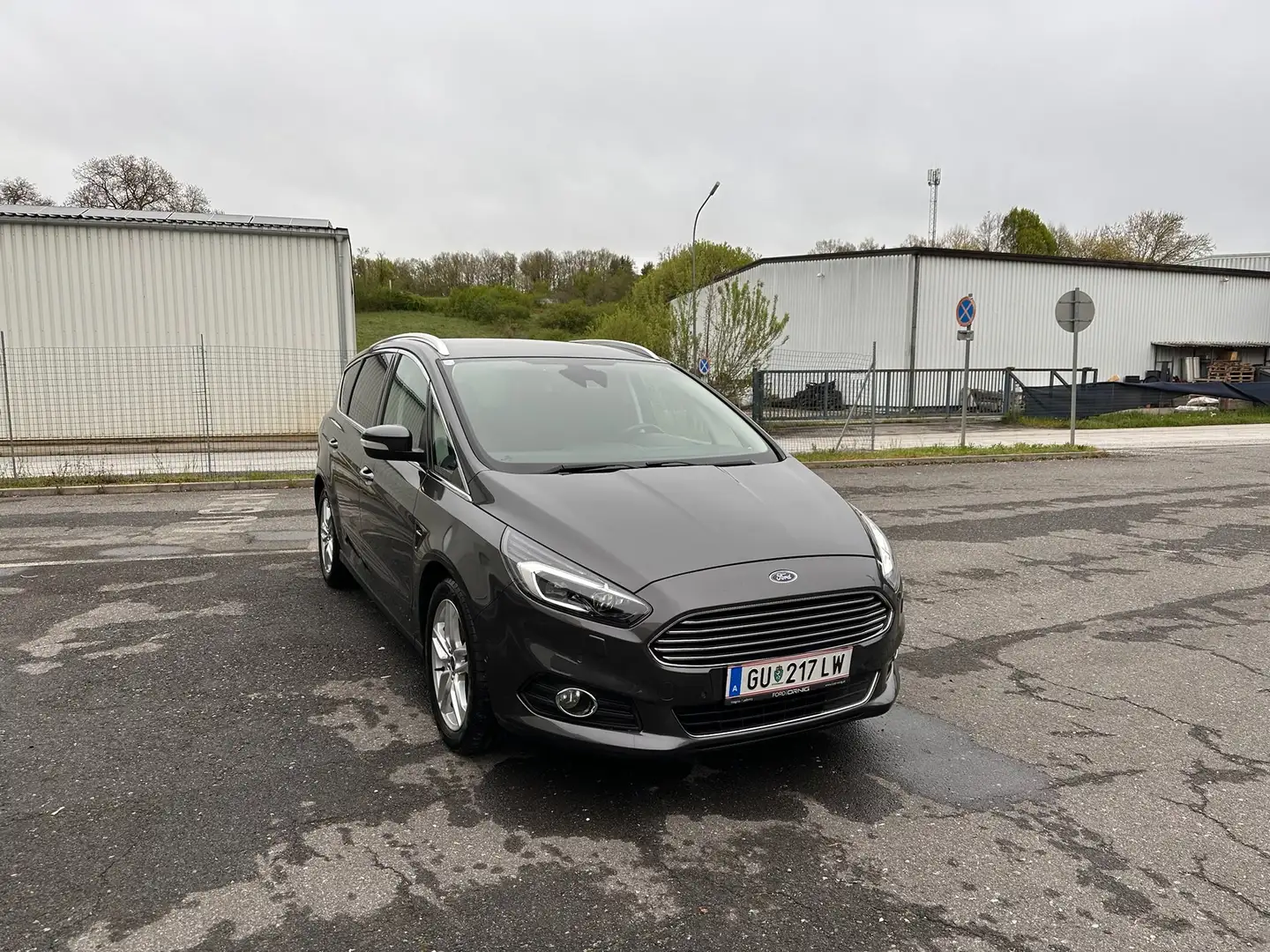 Ford S-Max Titanium 2.0 TDCi AWD Auto-Start/Stop Aut. Grau - 1