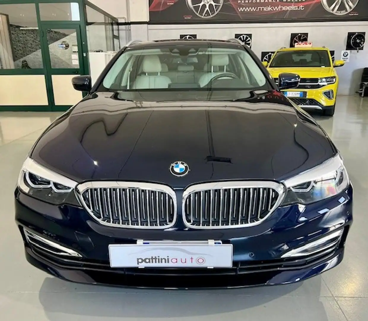 BMW 520 520d Touring Luxury aut.-Bellissima! Blu/Azzurro - 2