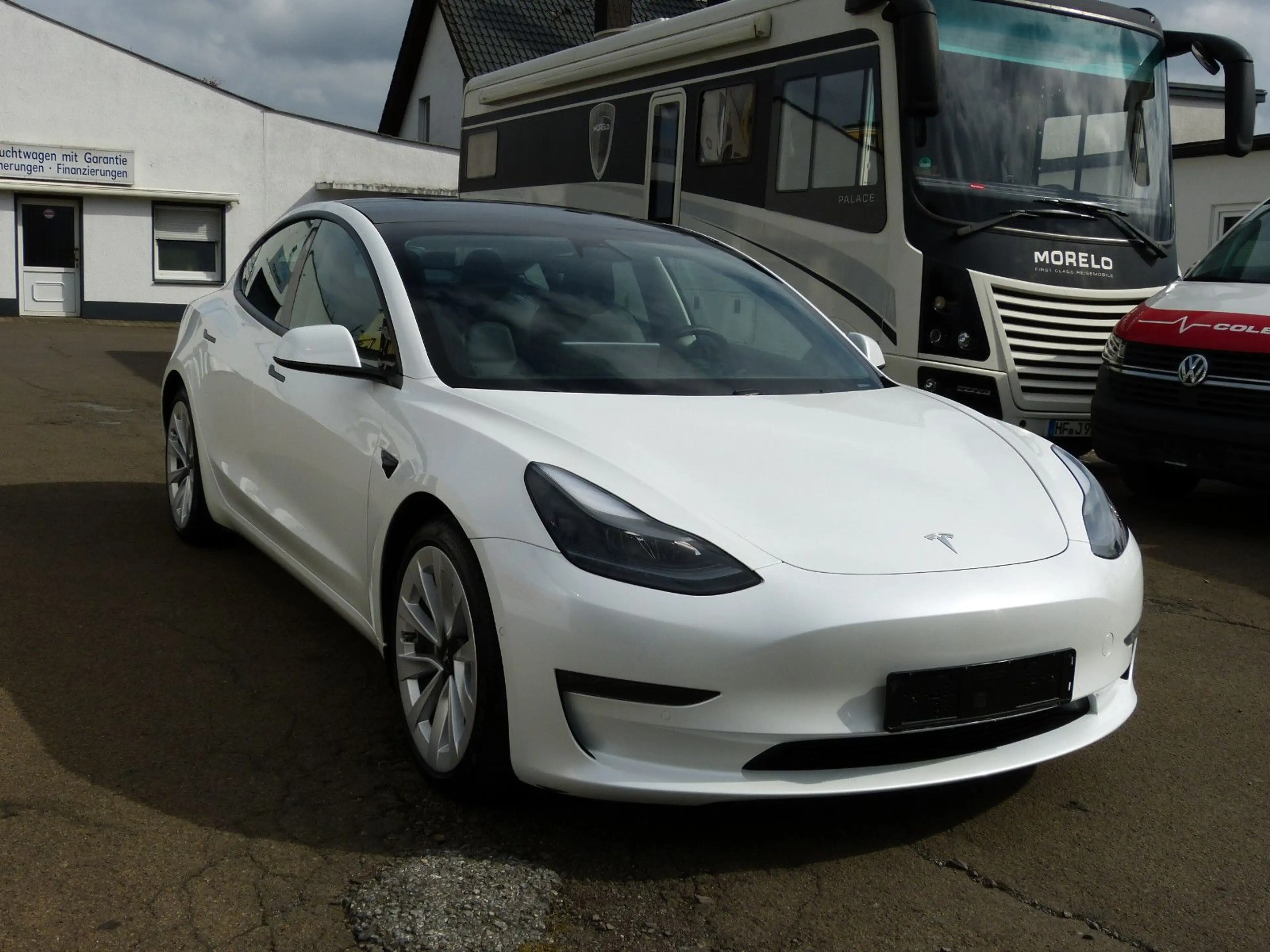 Tesla Model 3 Long Range Dual AWD aus 1.Hand — photo 14