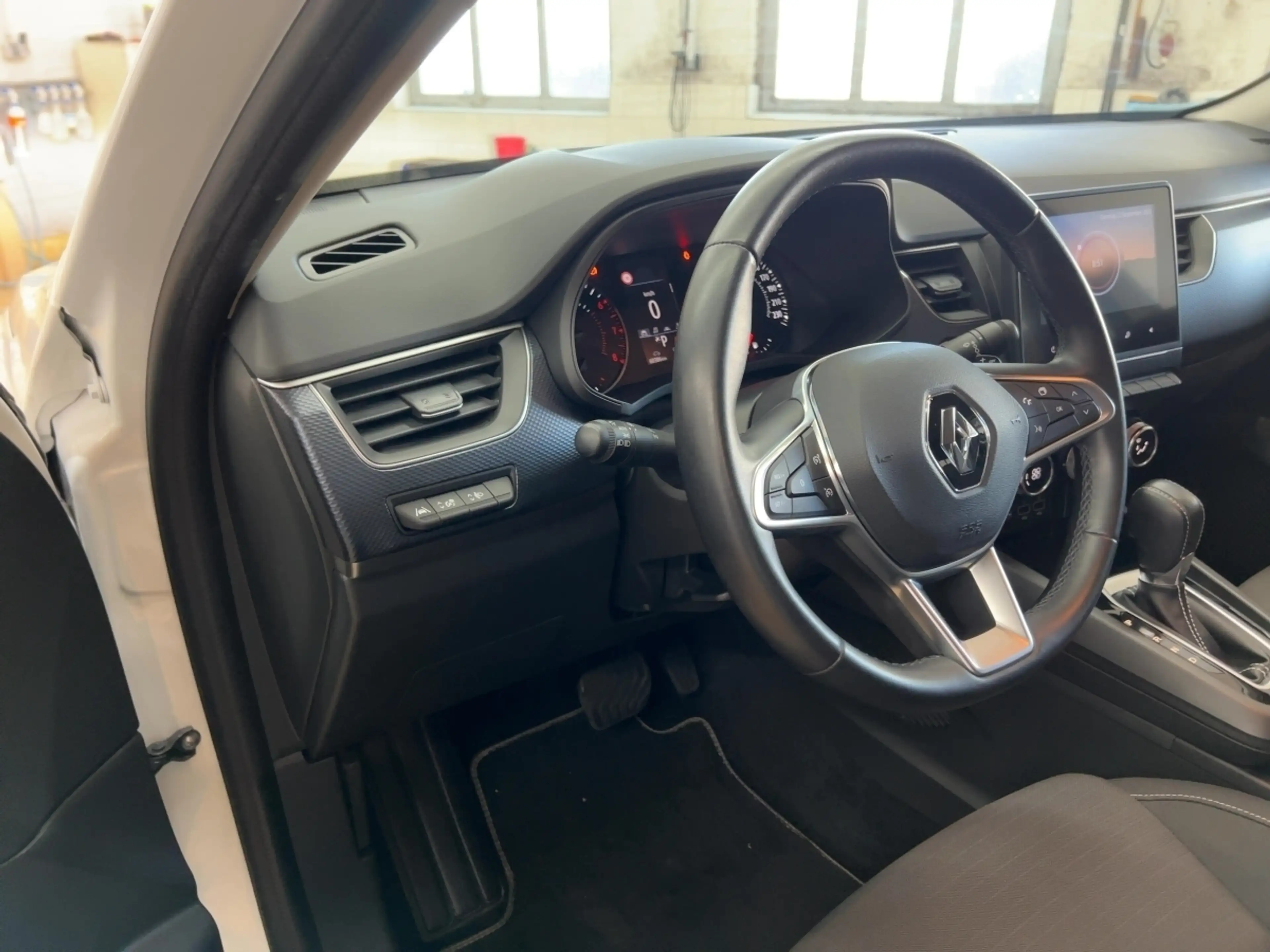 Renault Arkana ZEN TCe 140 EDC Apple CarPlay PDC KLIMA — photo 13